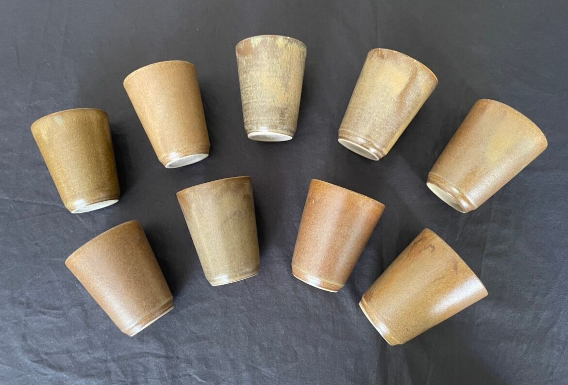 Digoin sandstone cups