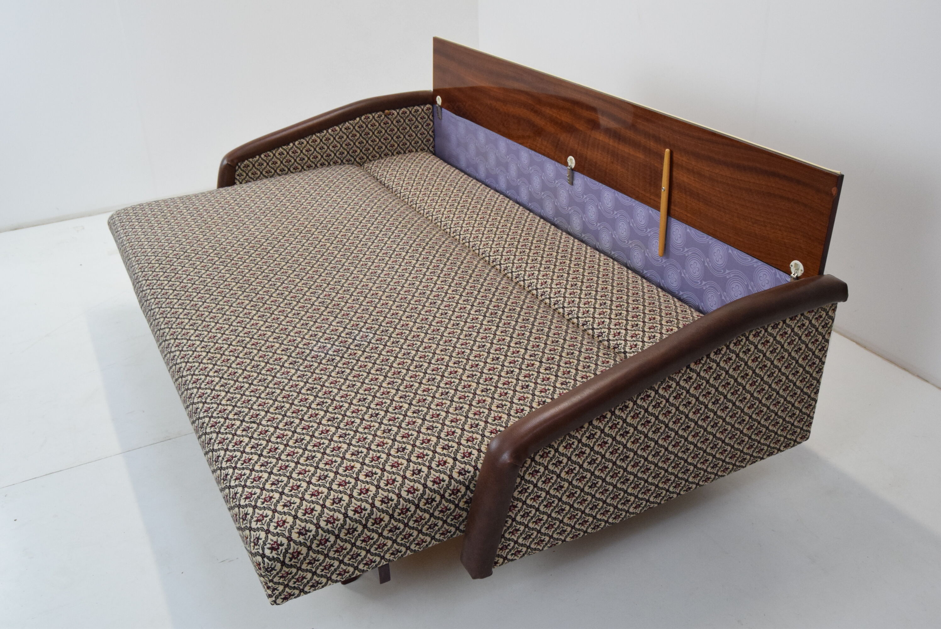 Mid-century 3-seat Sofa or Daybed,Jitona,1970's.