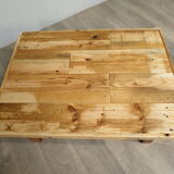 Rustic coffee table in palette