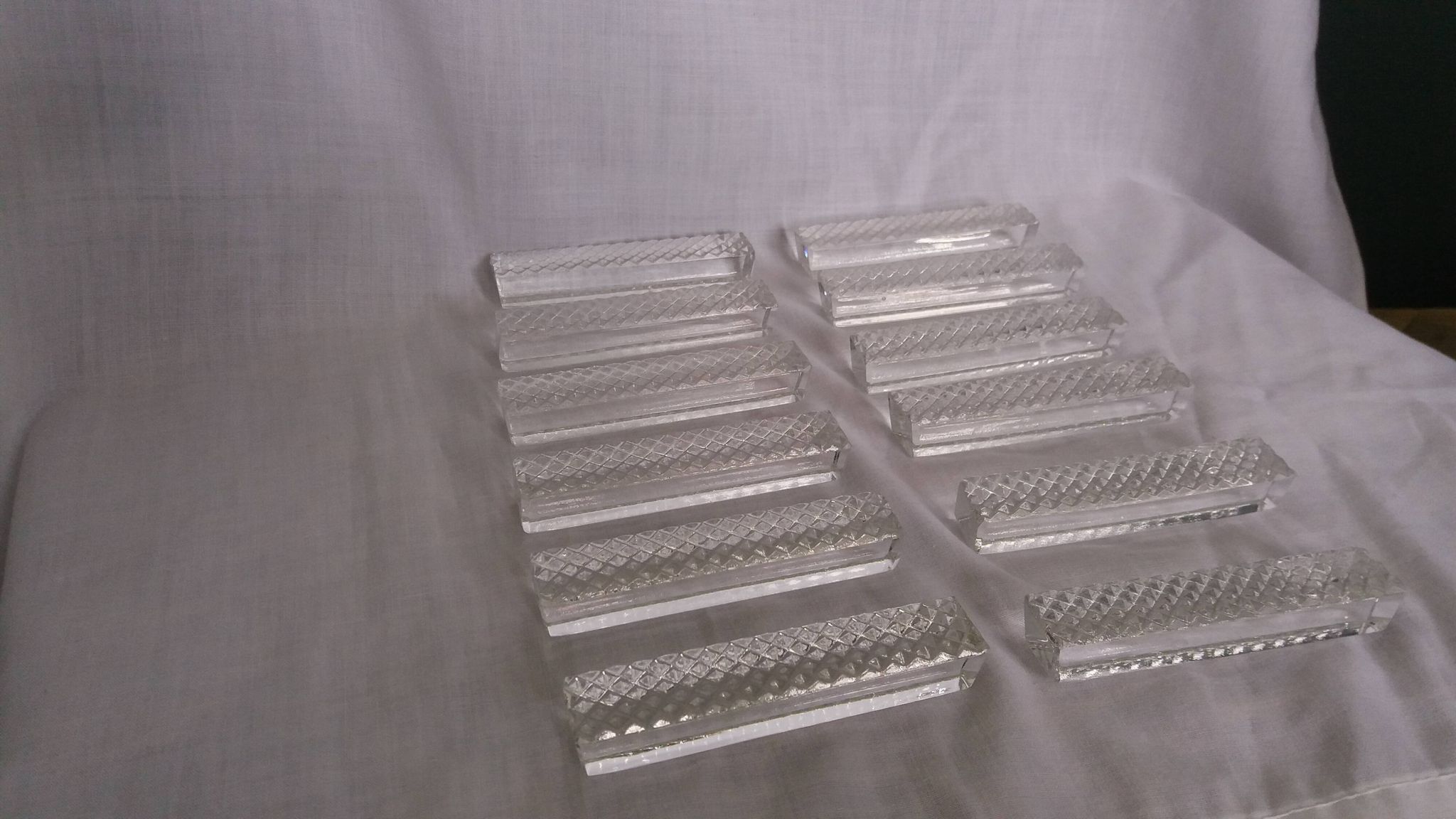 12 crystal knife rests in their box, Hungary, diamond point
