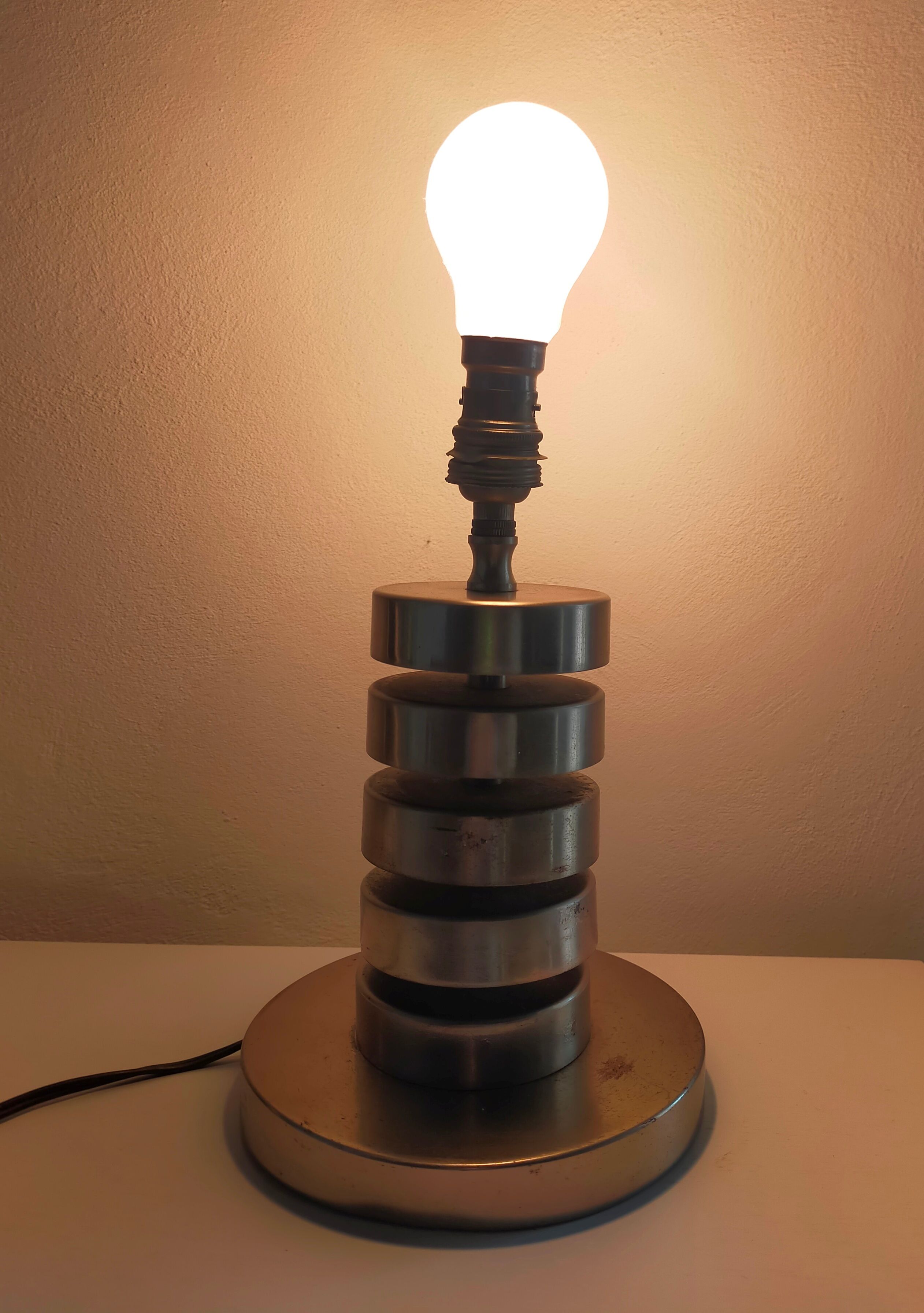 Vintage metal chrome spiral lamp foot