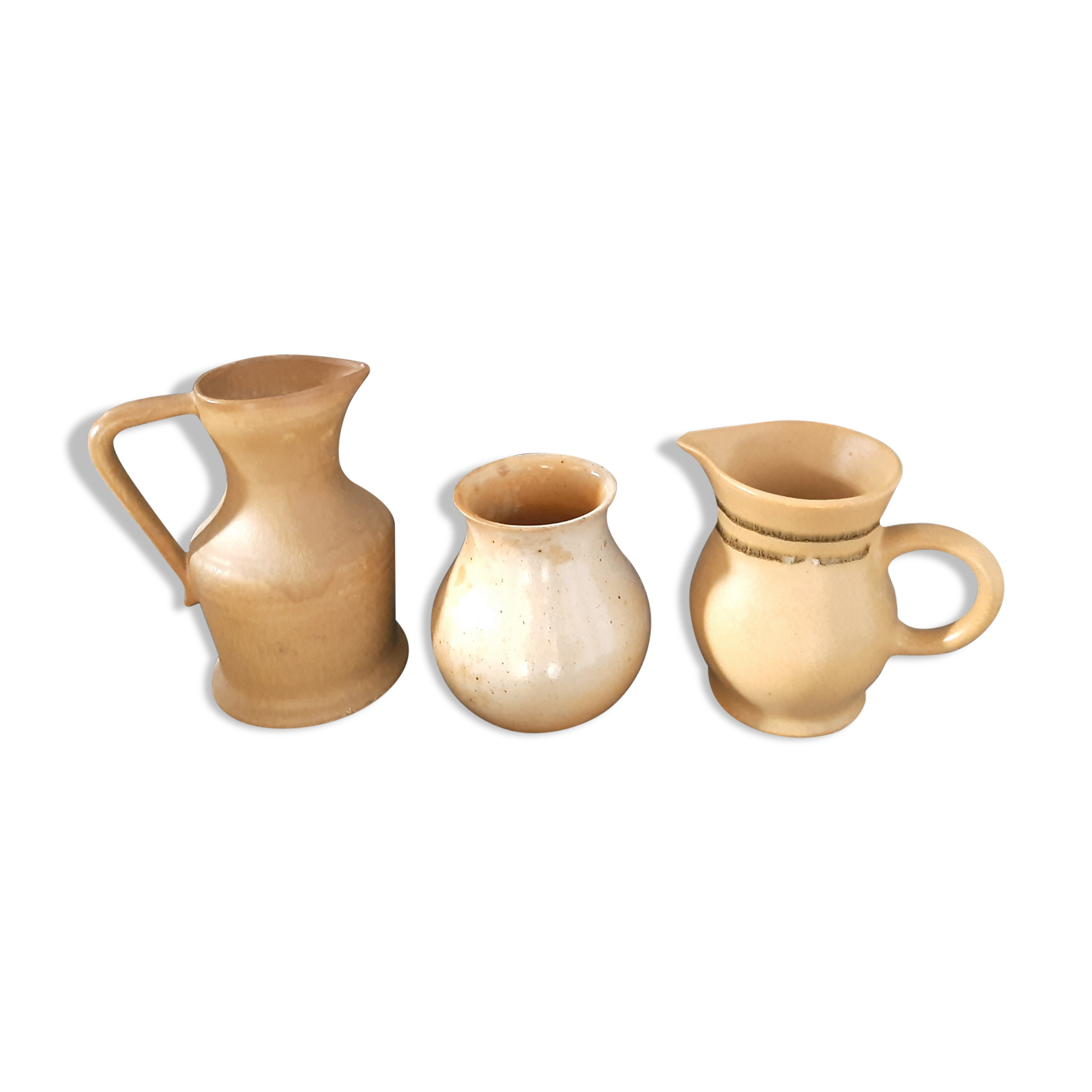 3 stoneware pots