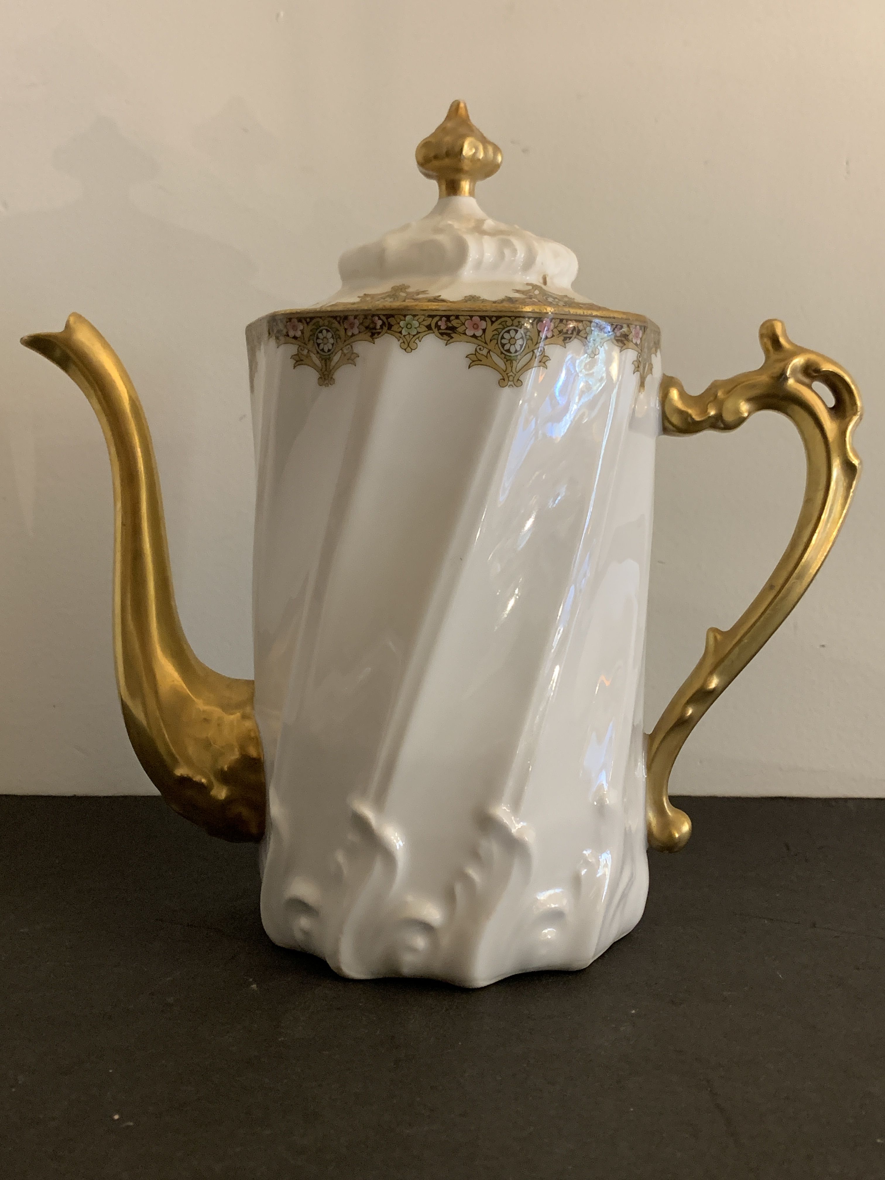 Limoges porcelain coffee service - Chabrol and Poirier - Bac and Périgault - Early twentieth century