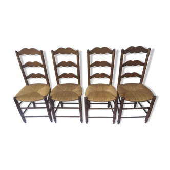 Suite de 4 chaises paillées campagnardes