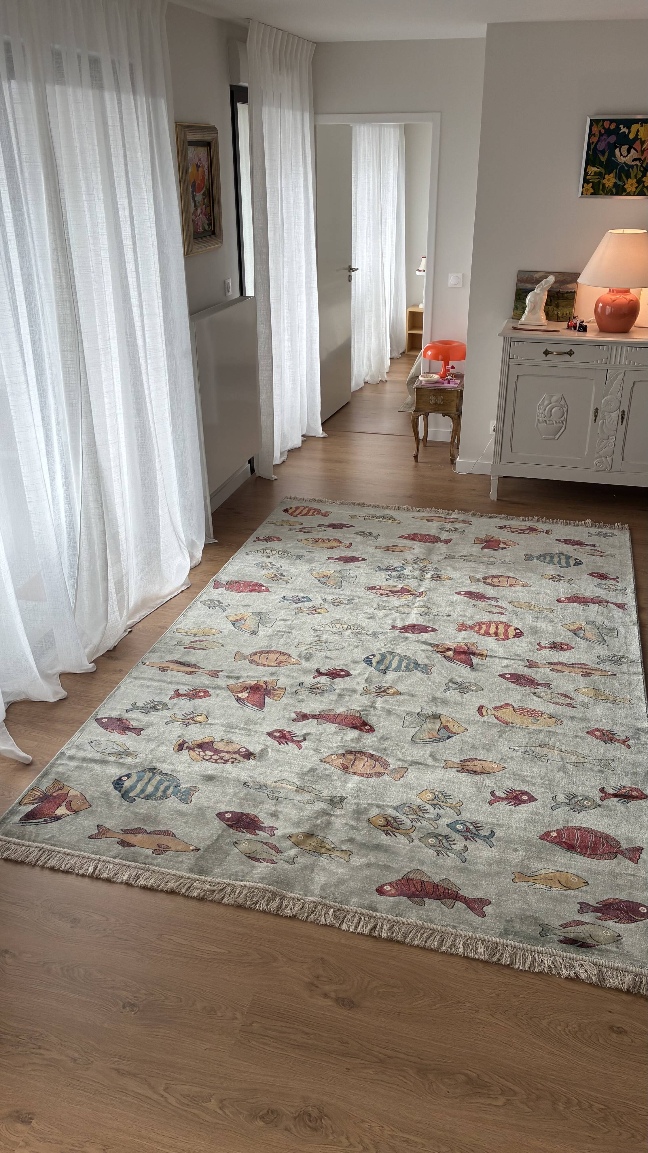 Oriental rug 200 x 300 cm - fish pattern