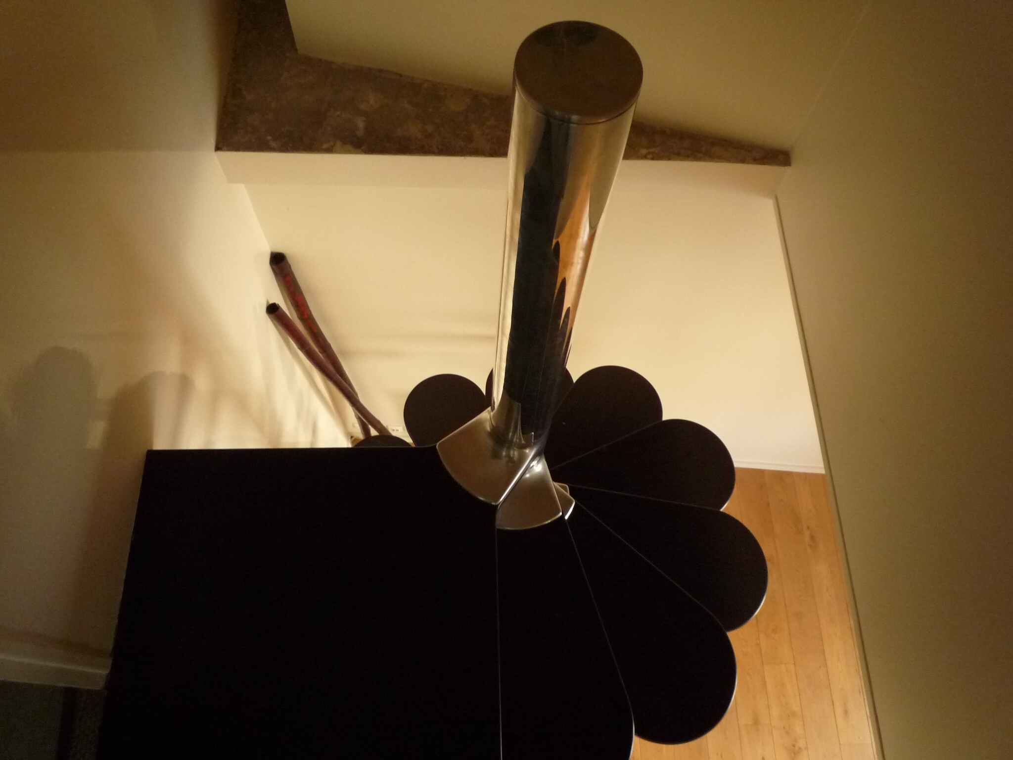 Escalier Roger Tallon th140