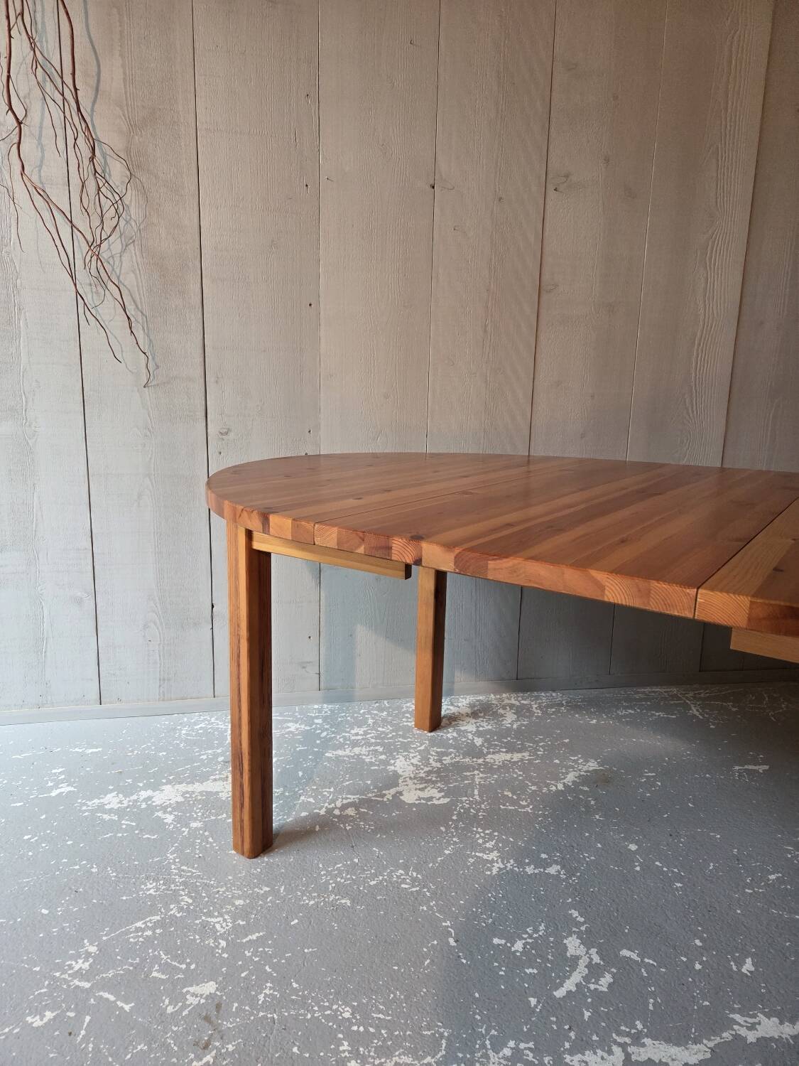 Pine table