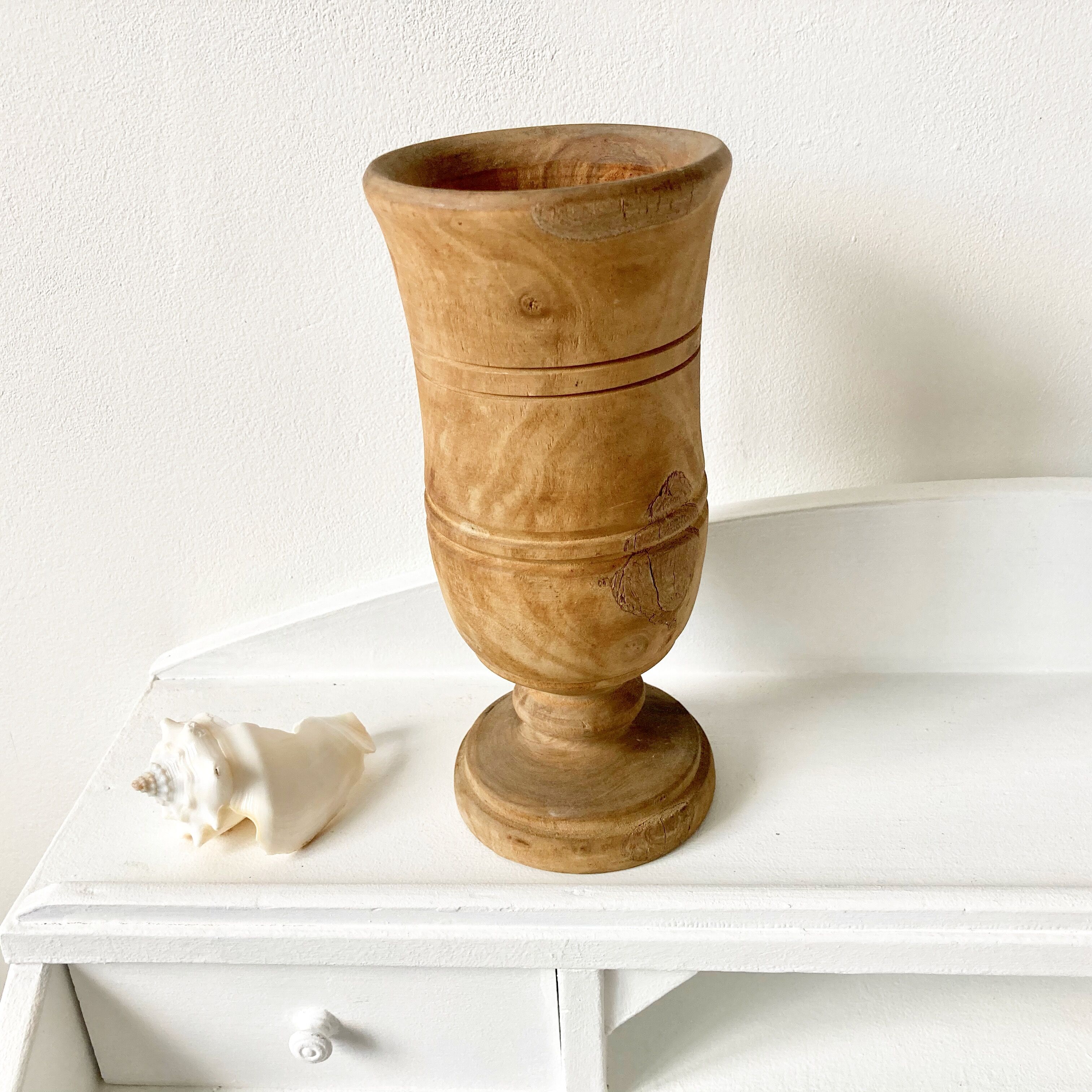 Raw wooden vase 19cm