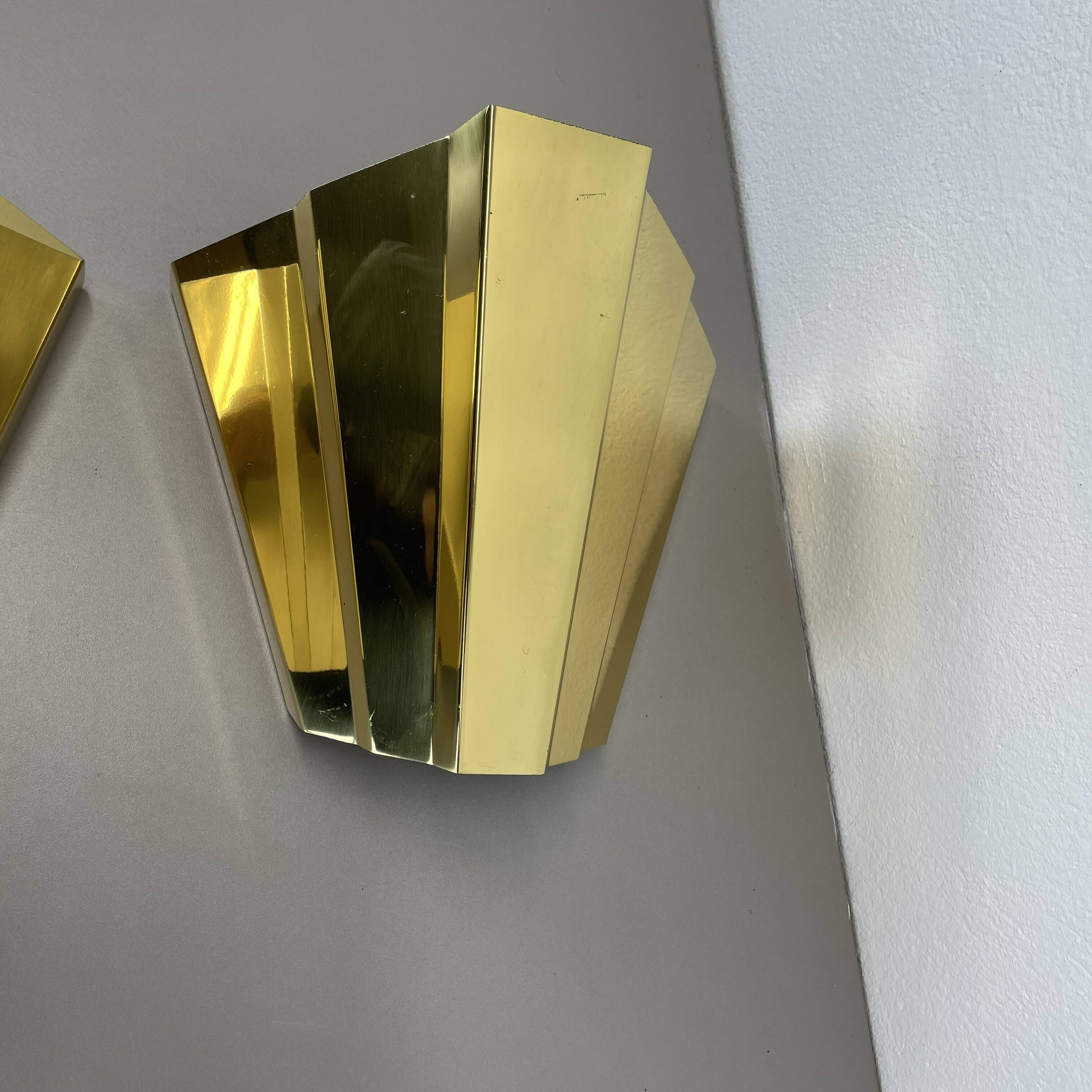 Rare set of 2 cubic solid brass wall light sconces by egoluce, italy 1980s