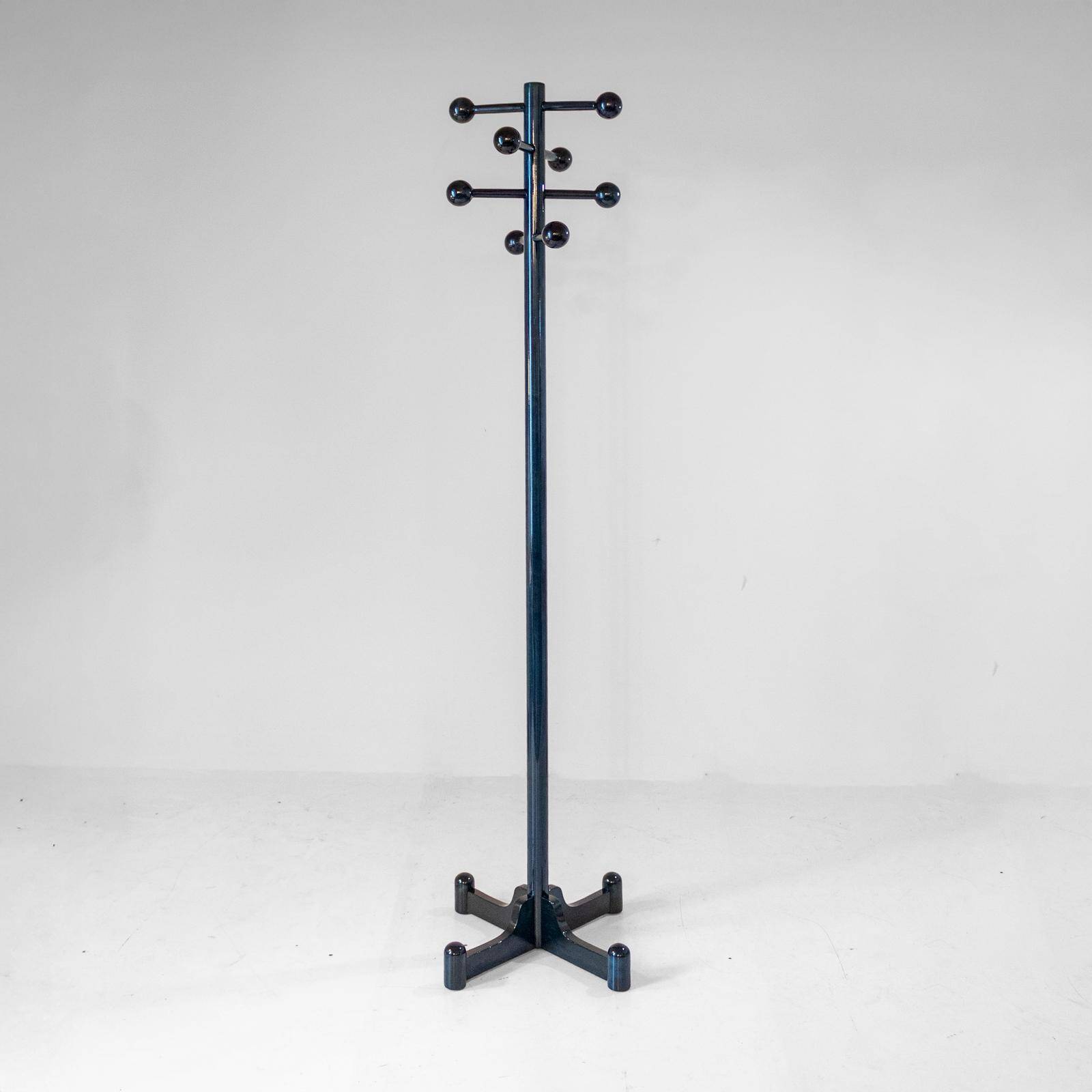 Porte-manteau italien moderne en bois émaillé vert foncé des années 1970