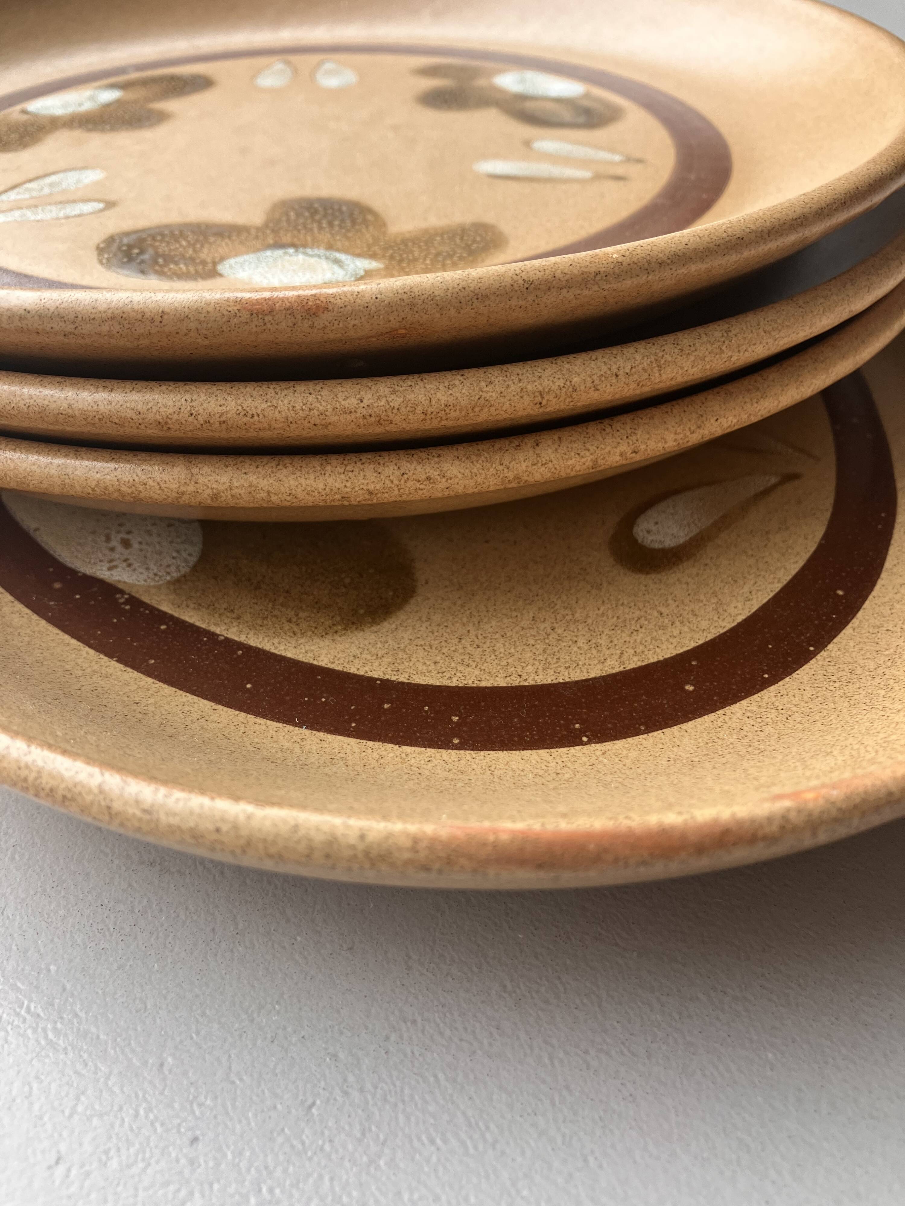 Flat plates and oval dish Sarreguemines 1970s Chamonix