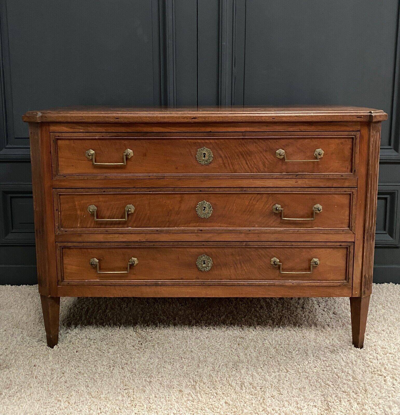 Louis XVI 18th century blond mahogany chest of drawers with three drawers