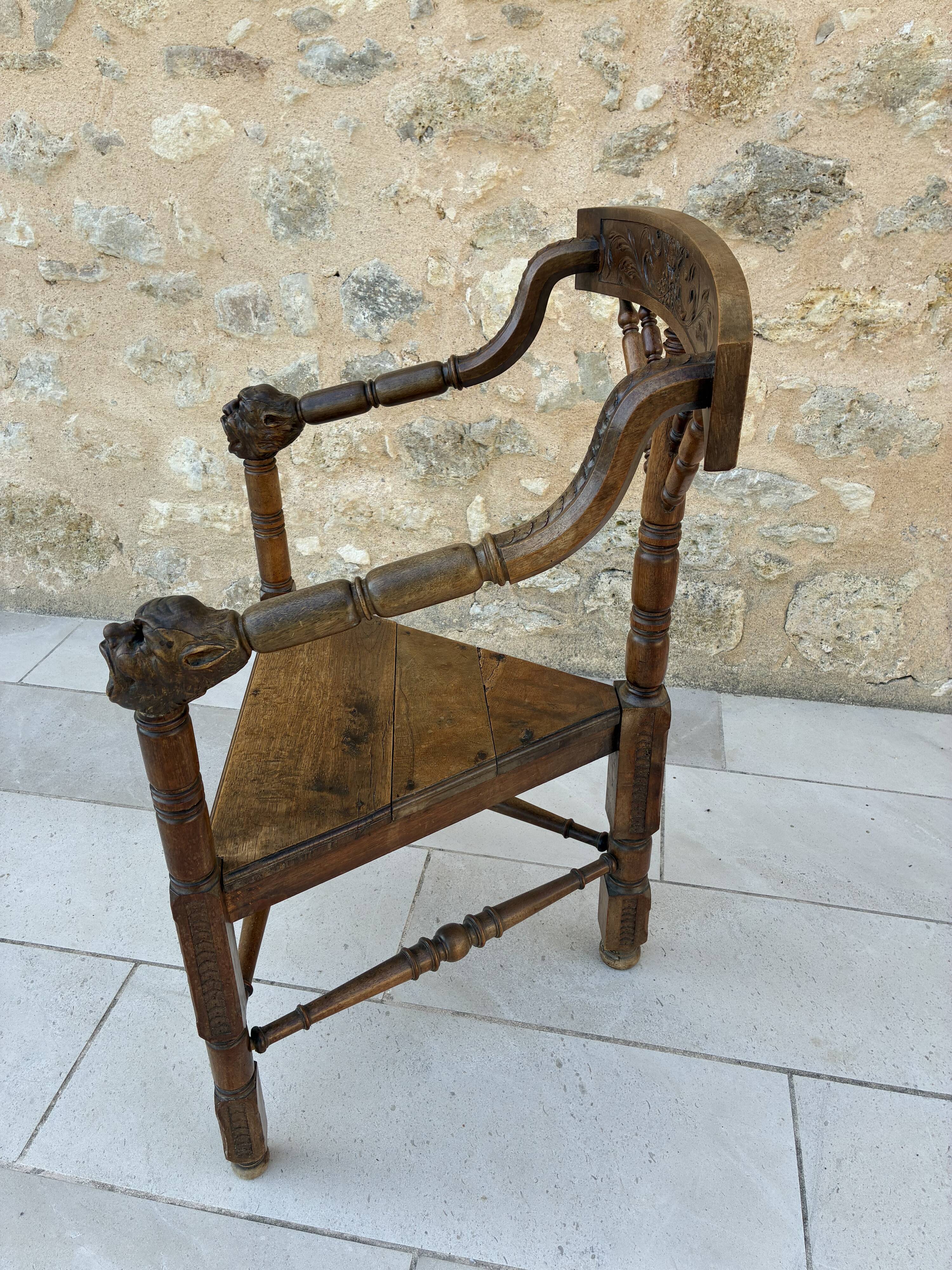 Fauteuil de moine