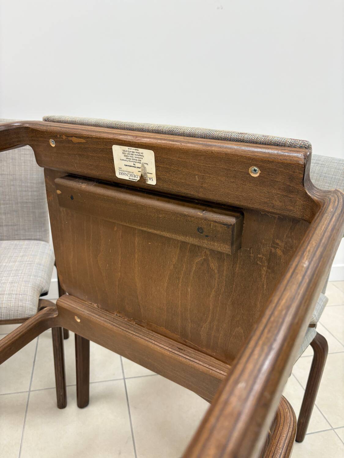 Chaises en noyer encastrable, Sauder designare, années 1960, USA