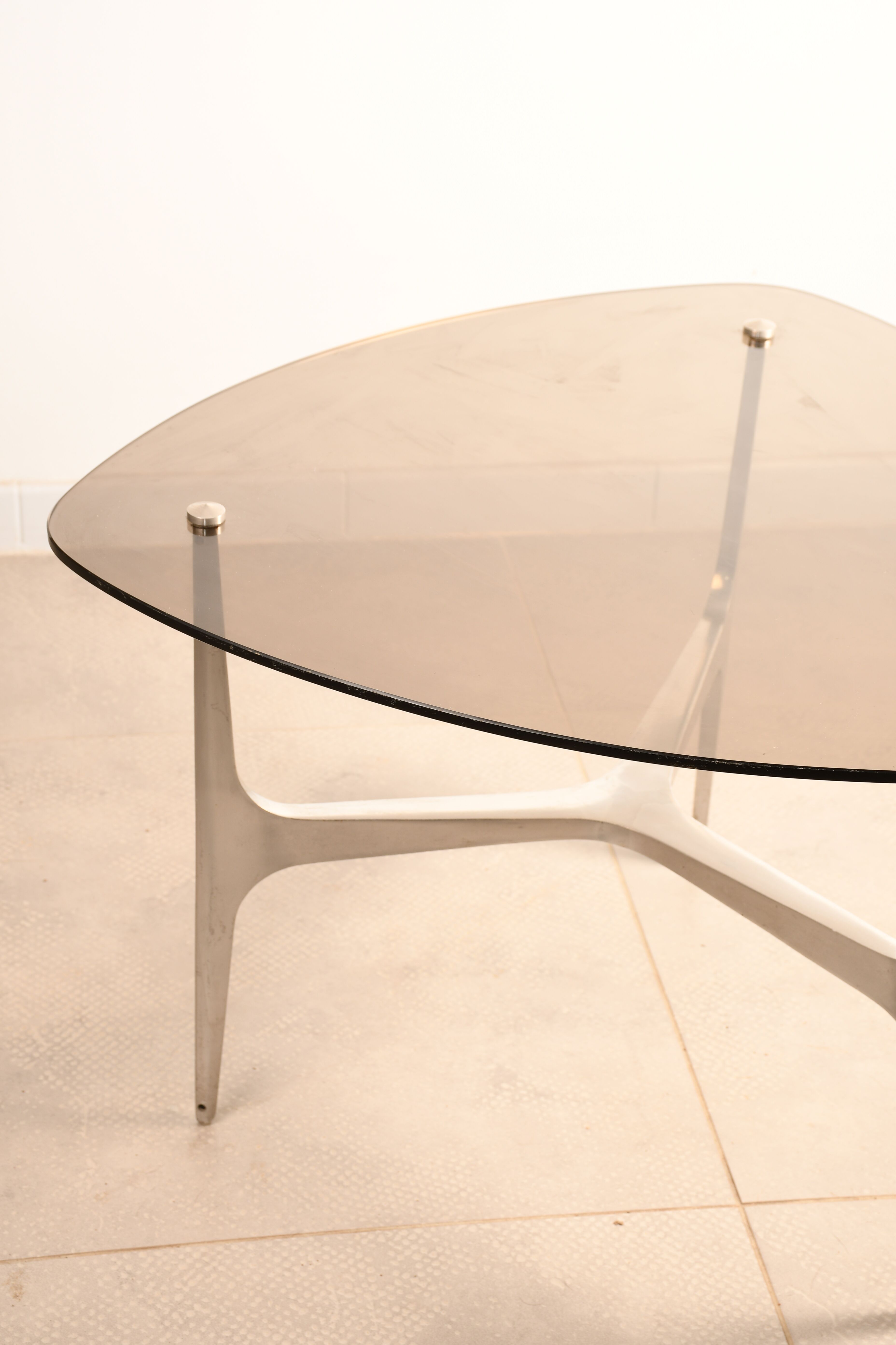Design coffee table, glass top, aluminum legs