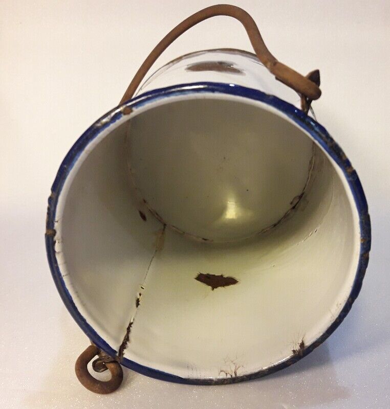 Berthe milk jug enamelled SLM Maggi