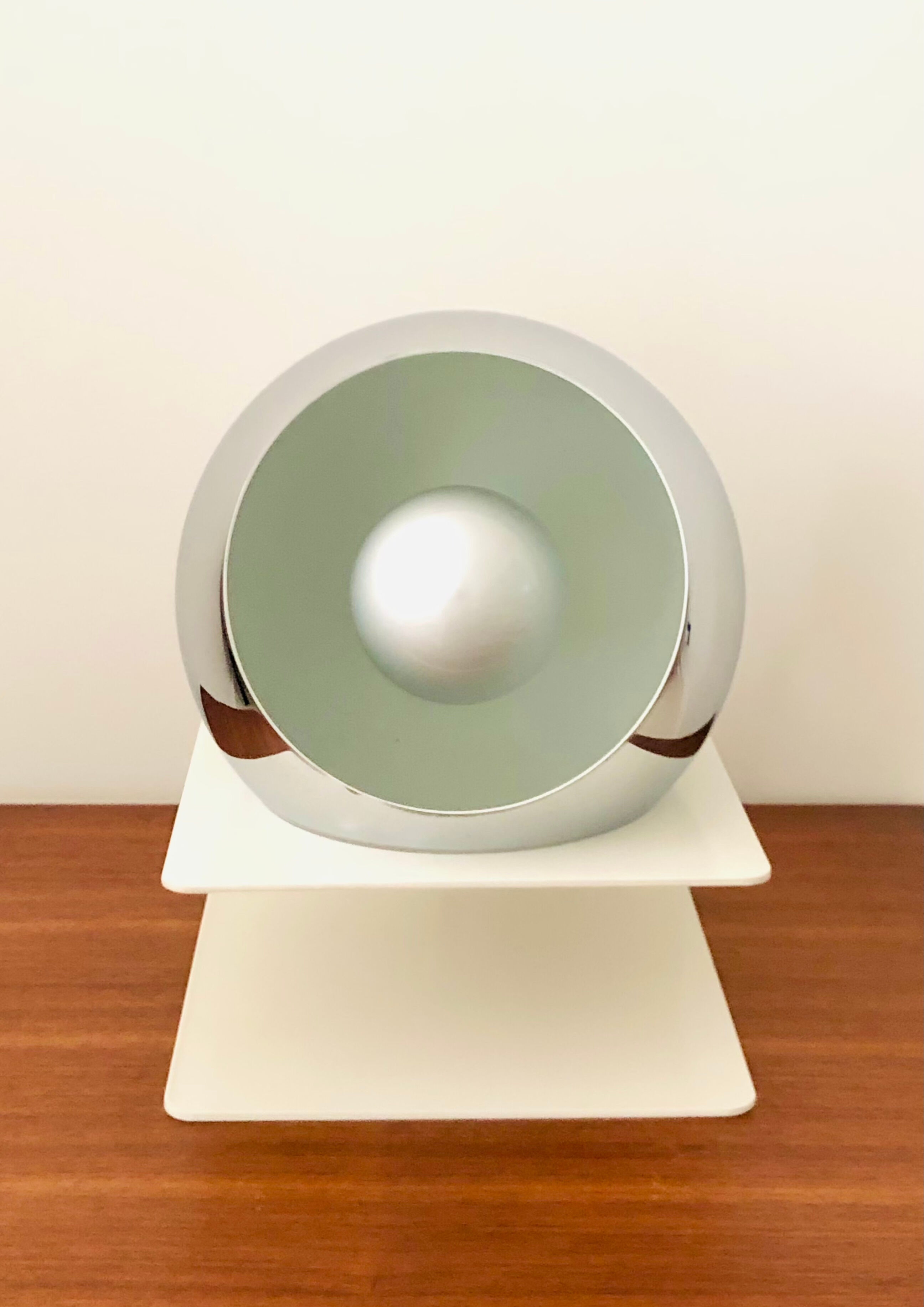 Eyeball table lamp, Italy 1970s