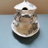 Earthenware saucer with its lid