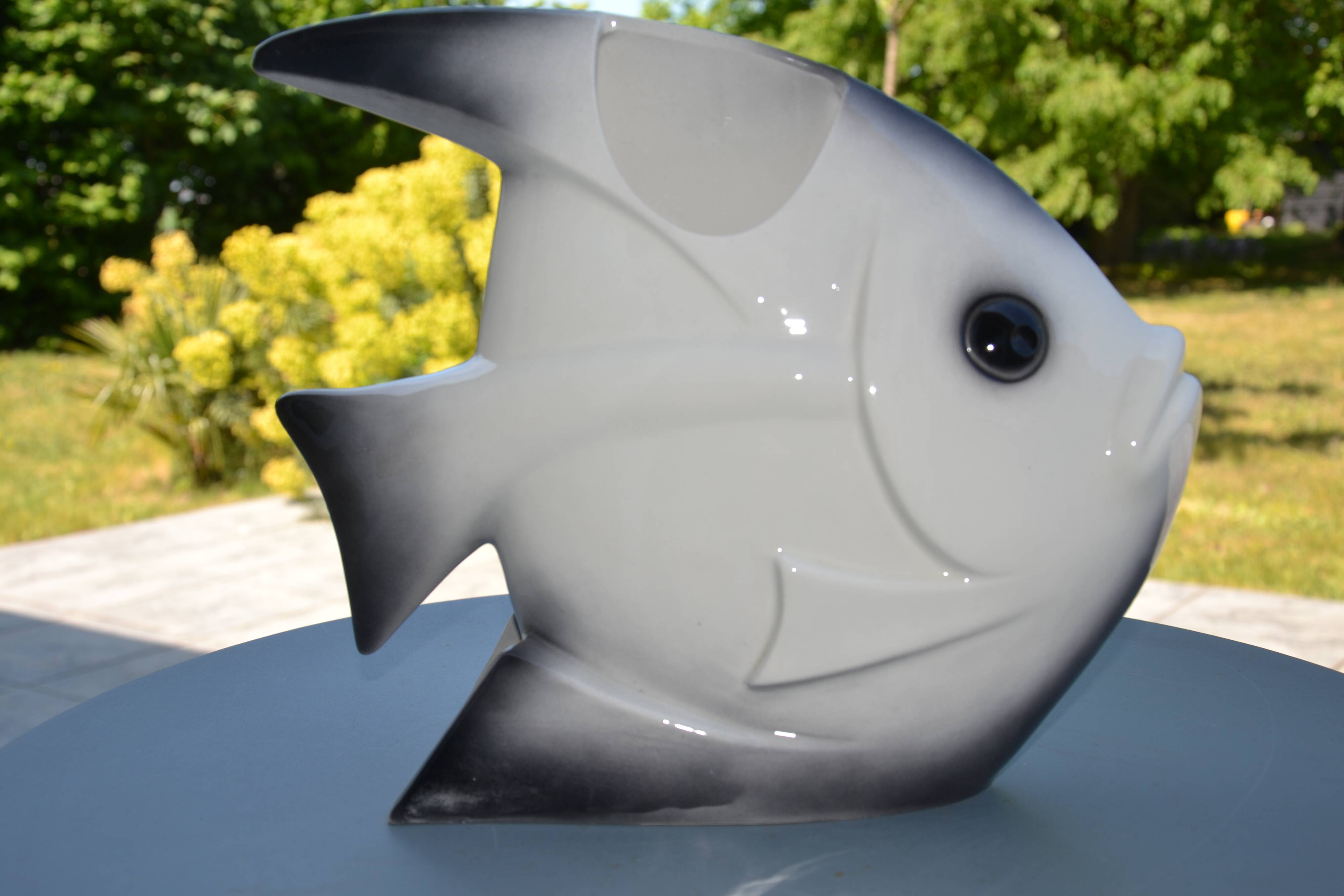 Large vase/sculpture fish from the 1960s.
