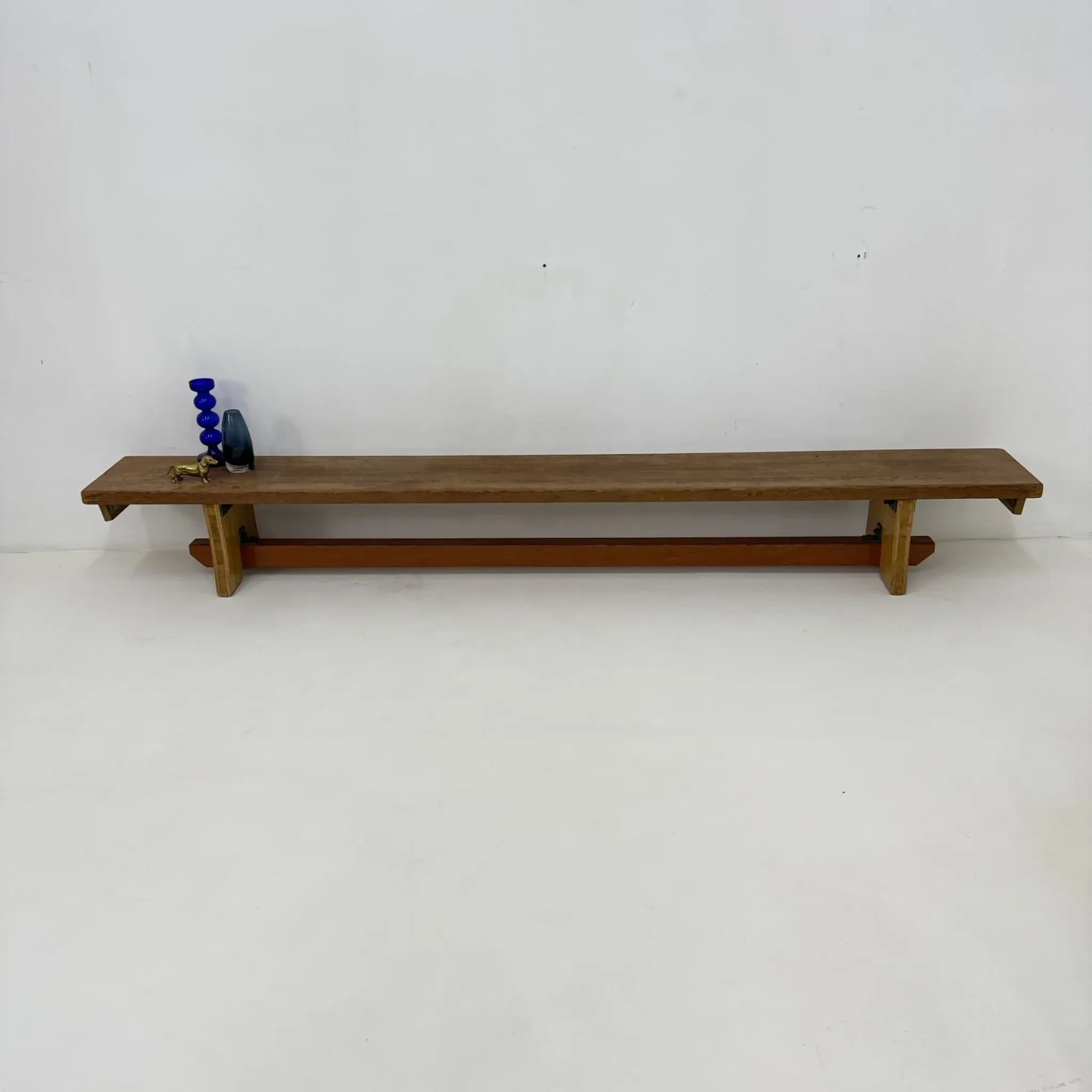 Banc d'école en bois massif vintage, années 1970