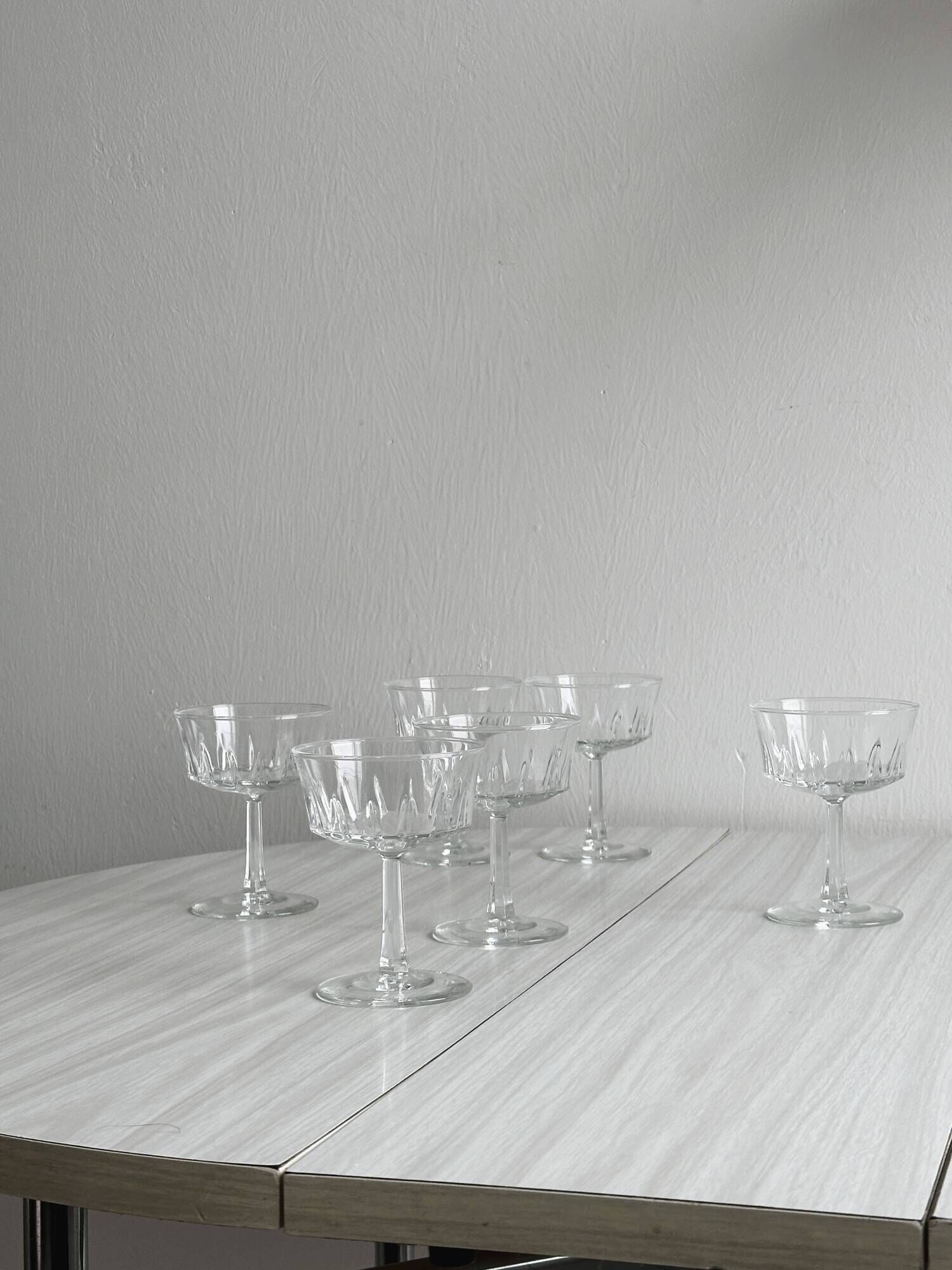 Set of 6 vintage glass cups for ice cream or champagne