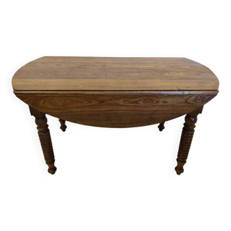 Drop-leaf table