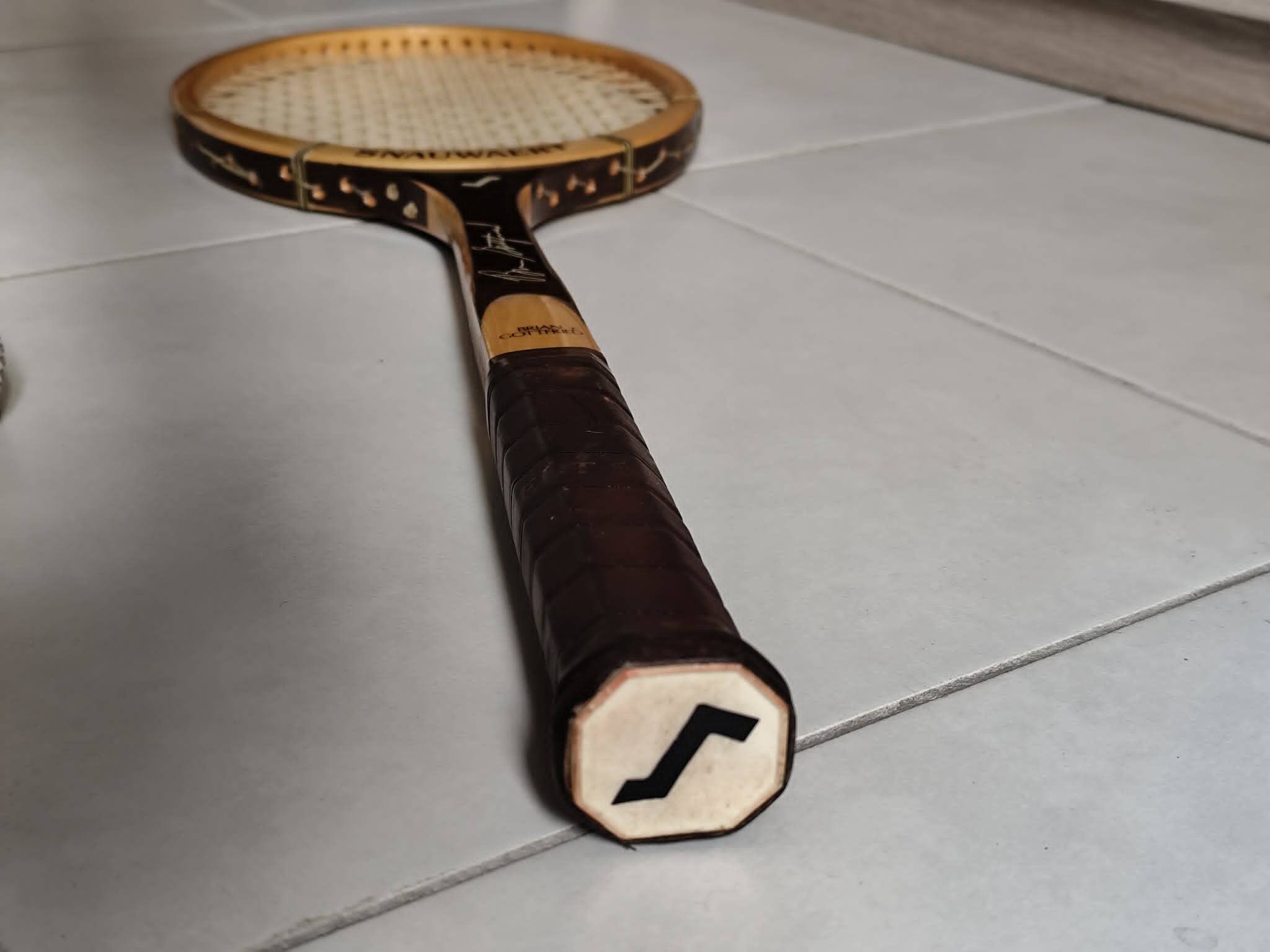 Raquette de tennis Snauwaert modèle Brian Gottfried