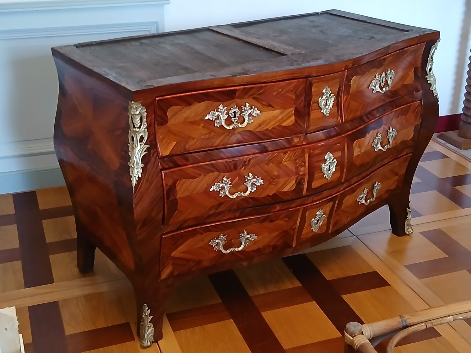 Louis XV Period Commode Stamped Léonard Boudin - Wood Marquetry