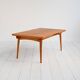 Table à manger extensible modèle “AT 312” par Hans J. Wegner