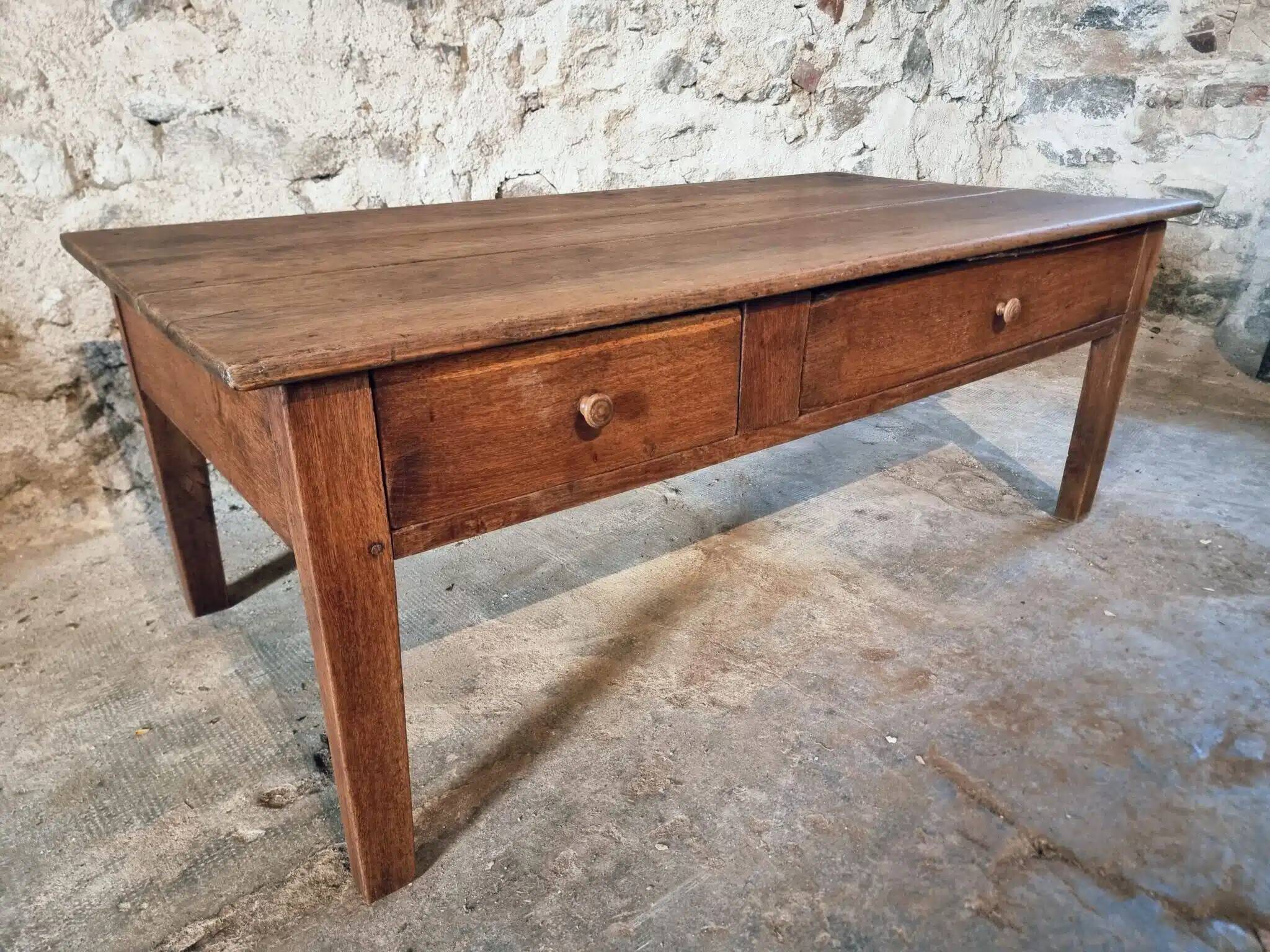 Table basse ancienne en chêne français – Table de ferme rustique du XIXe siècle avec tiroir et panneau de rangement coulissant, vers 1850
