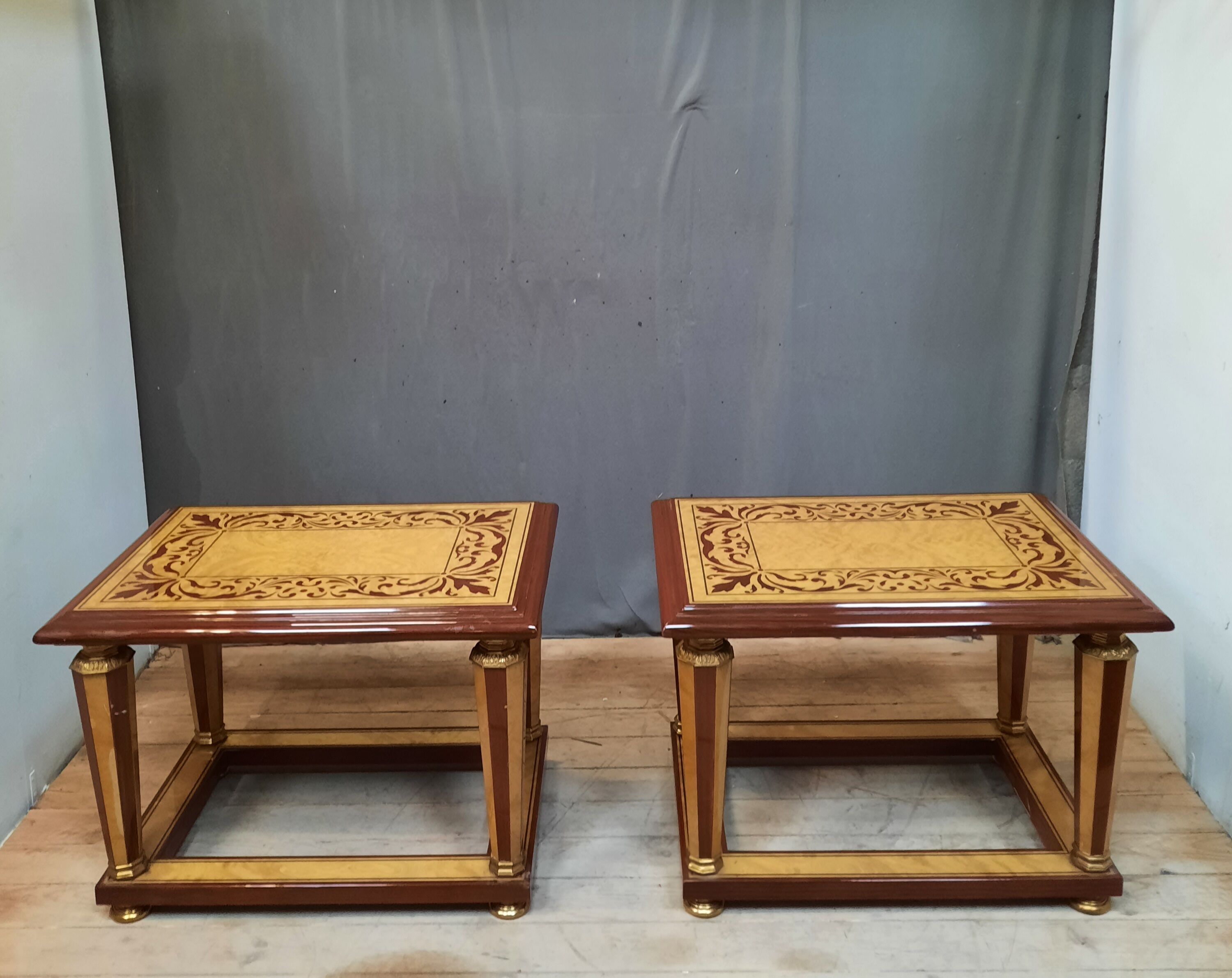 Pair of modern sofa tips