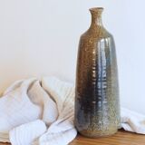 Vase ou bouteille en grès émaillé signé Hélène