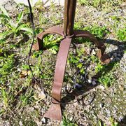 Lampadaire fer forgé gothique médiéval vintage