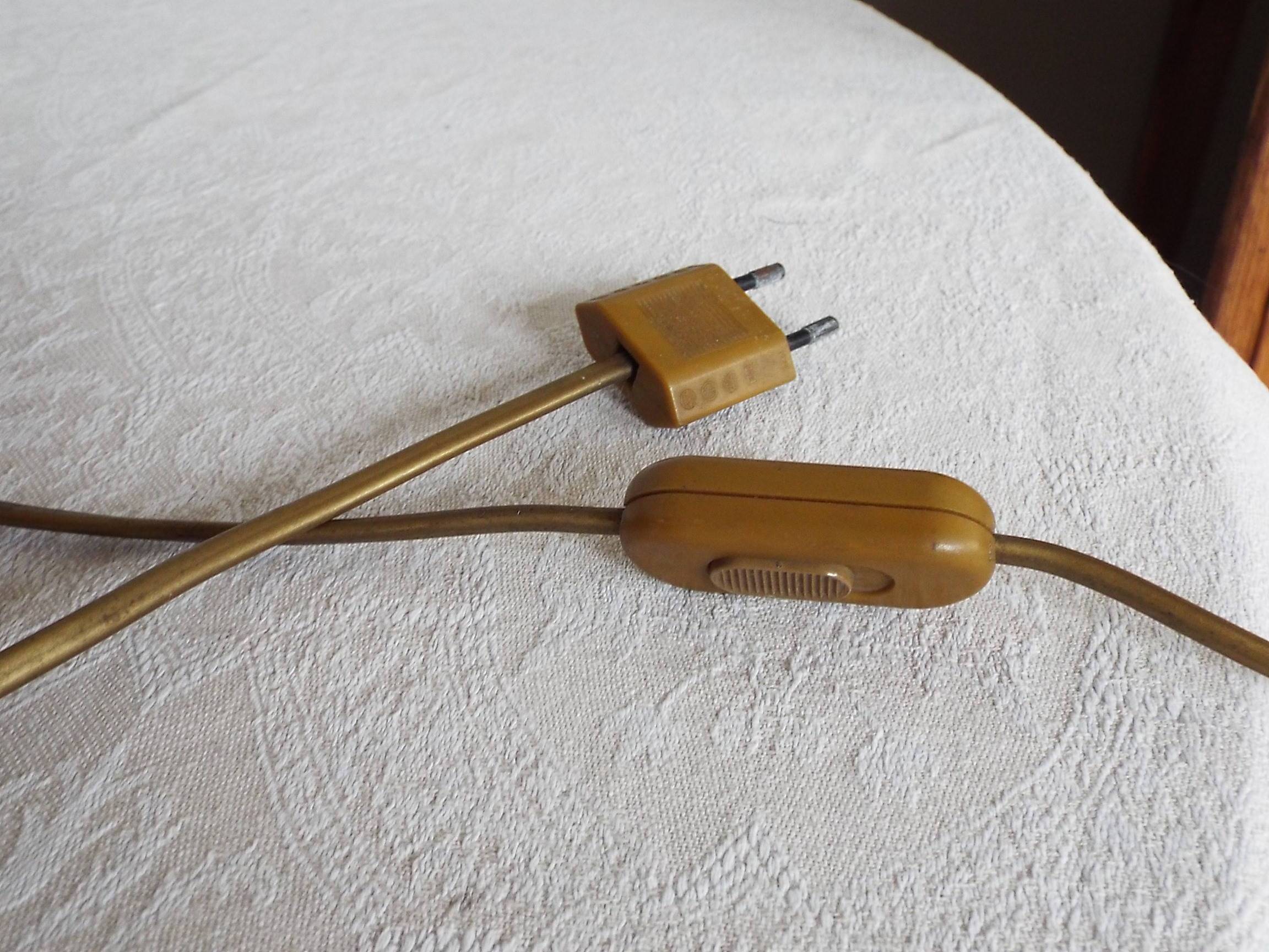 Lampe pied bois années 70