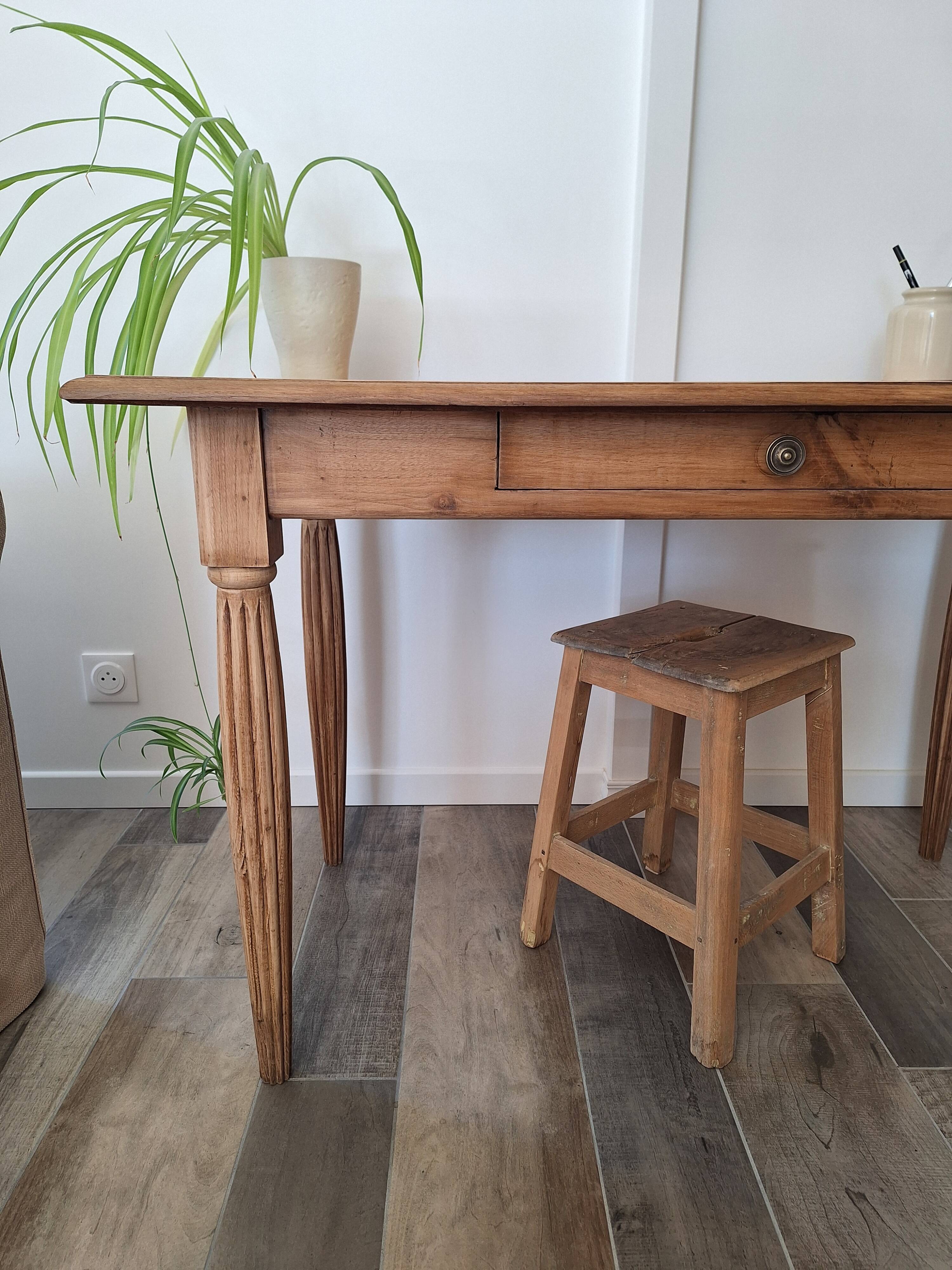 Country style oak farmhouse desk / table