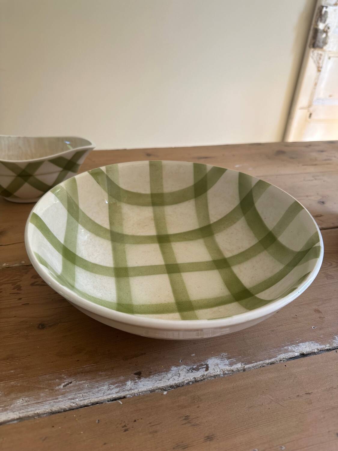 Set of dishes Moulin des loups