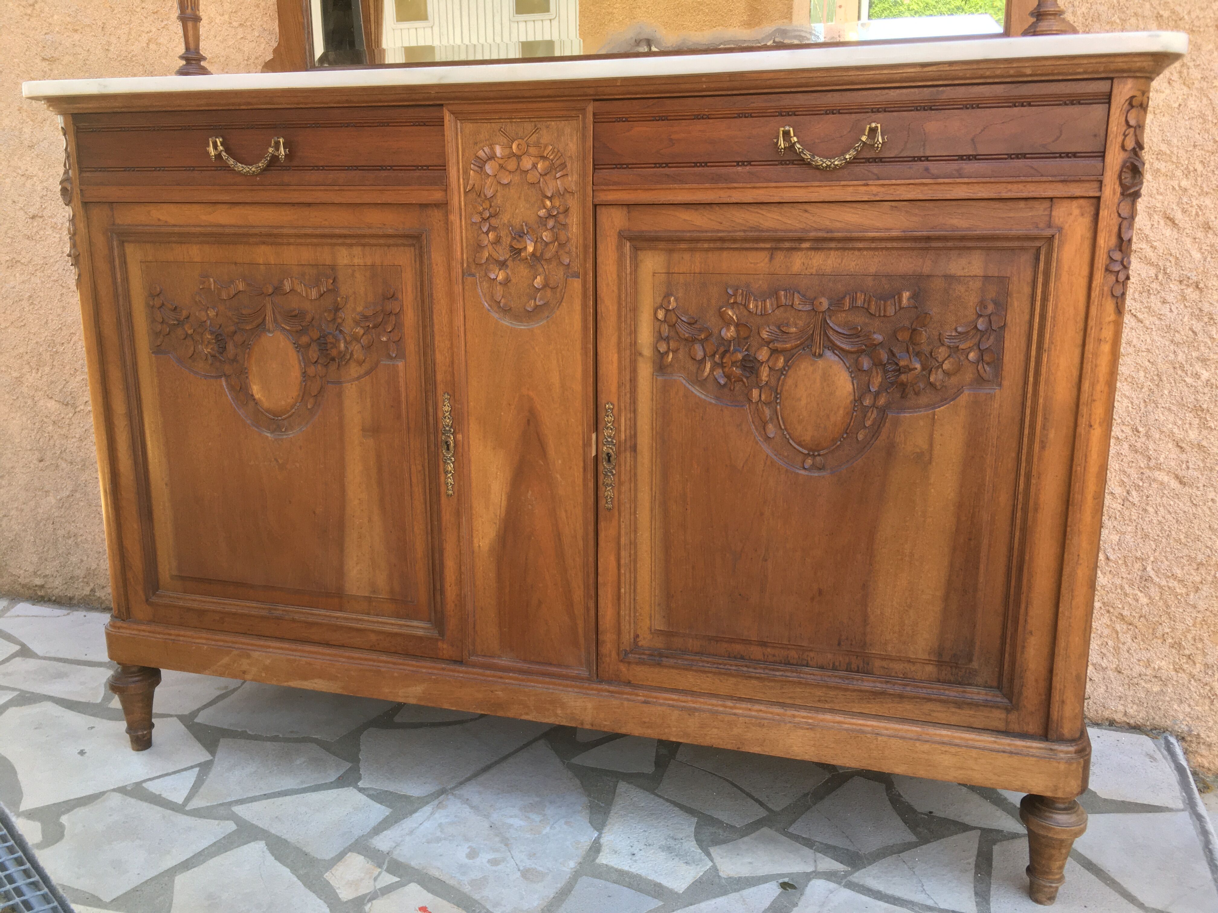 Louis XVI-style showcase buffet