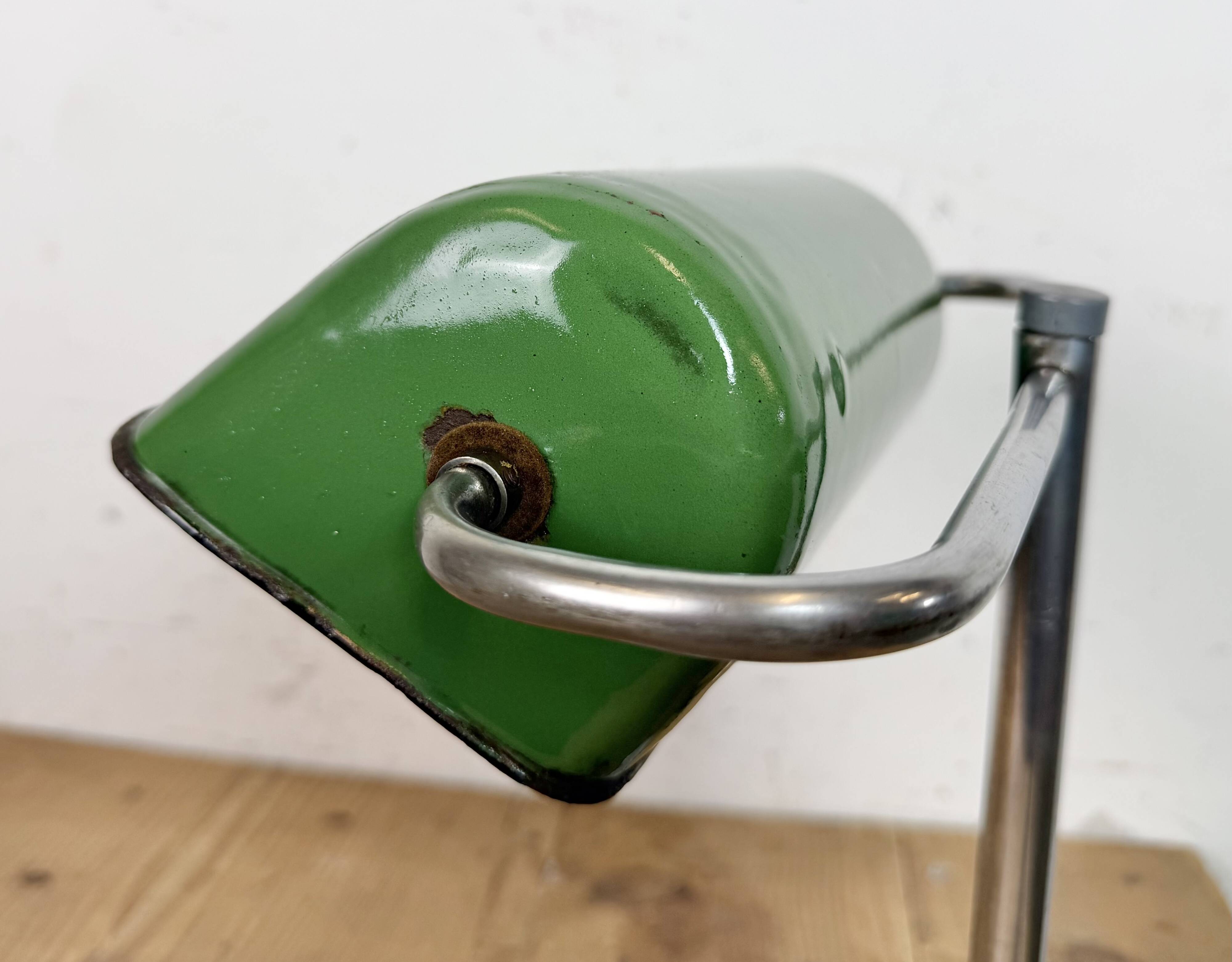 Vintage Green Enamel Banker Lamp, 1950s