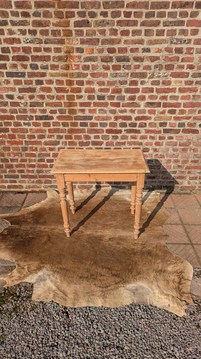Bistro table
