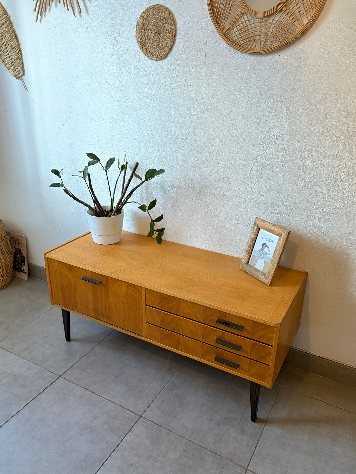 Enfilade vintage TV unit from the 1960s.