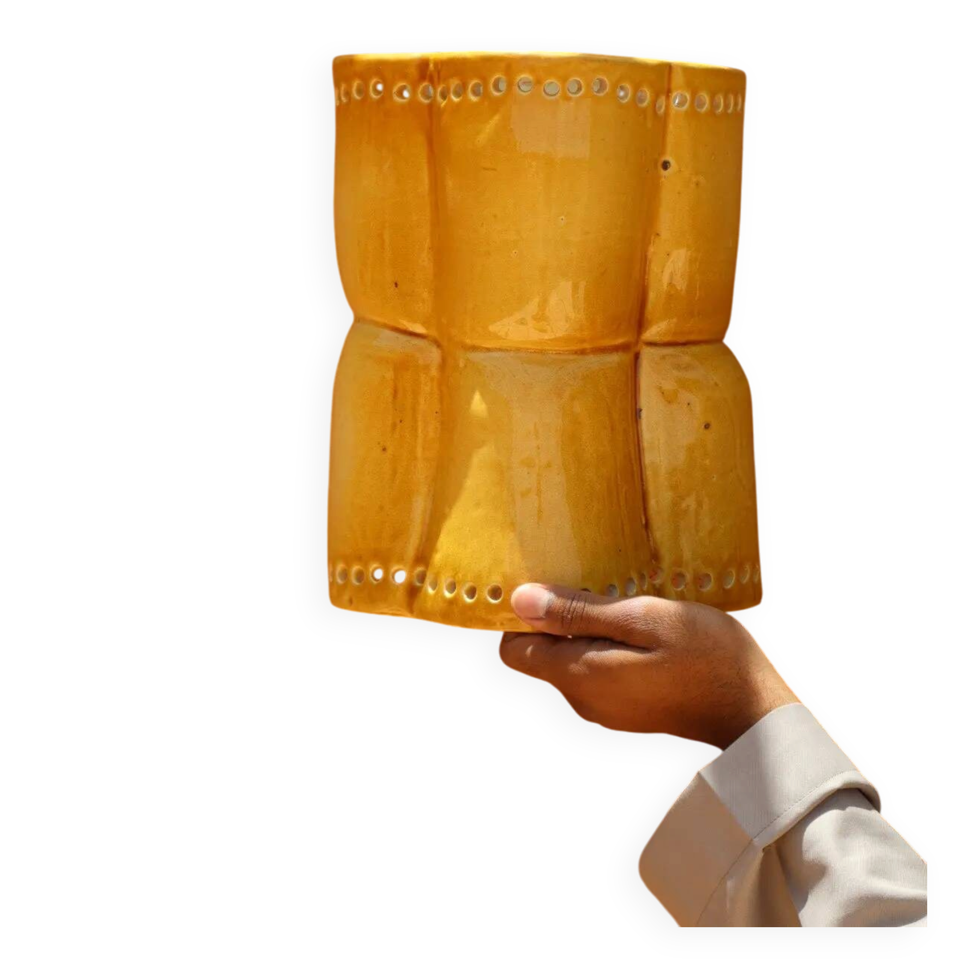 Sculptural wall light in yellow ceramic
