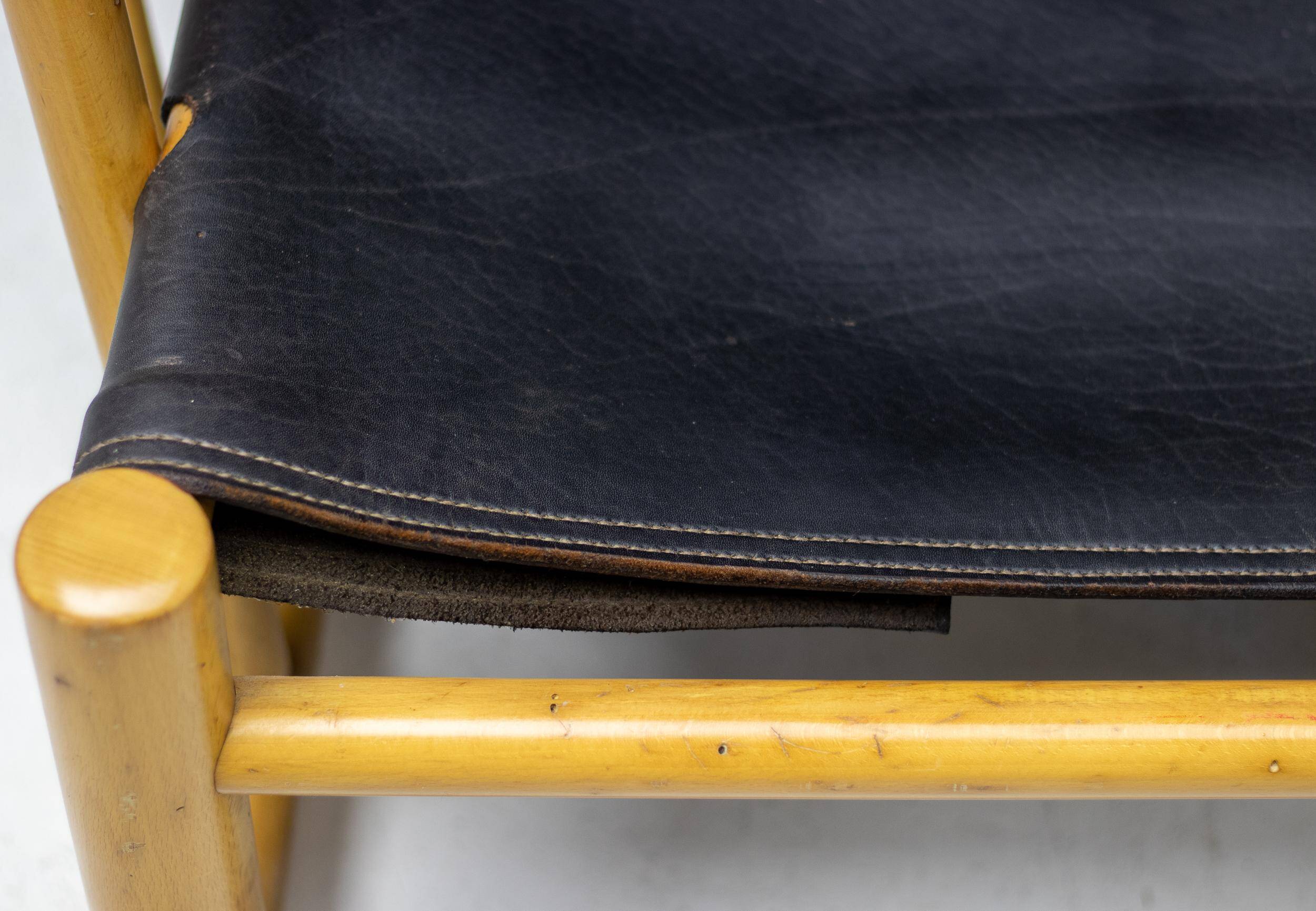 Piero Palange - G23 "Hoop" chair in Saddle black leather