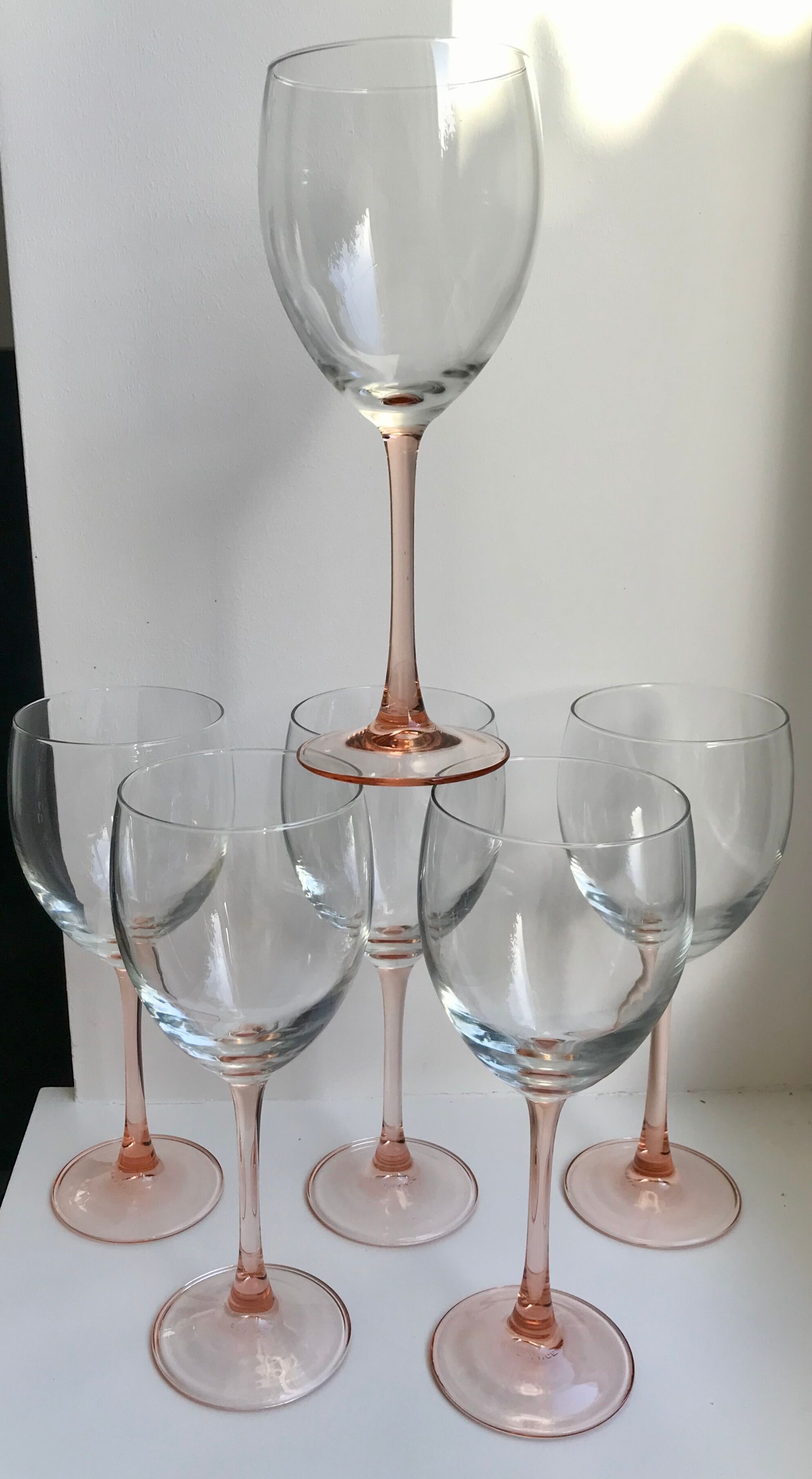 Set of 6 large pink-stemmed wine glasses Made in France 1970s