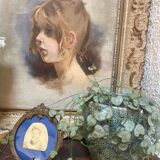 Antique gilded bronze frame