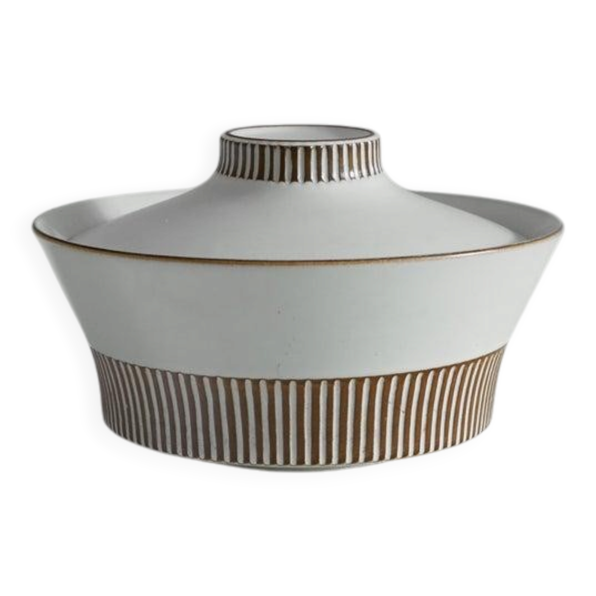 Willem de Vries Modernist Coupe mid-20th century "Cleopatra" with lid for Fris Edam, 1961
