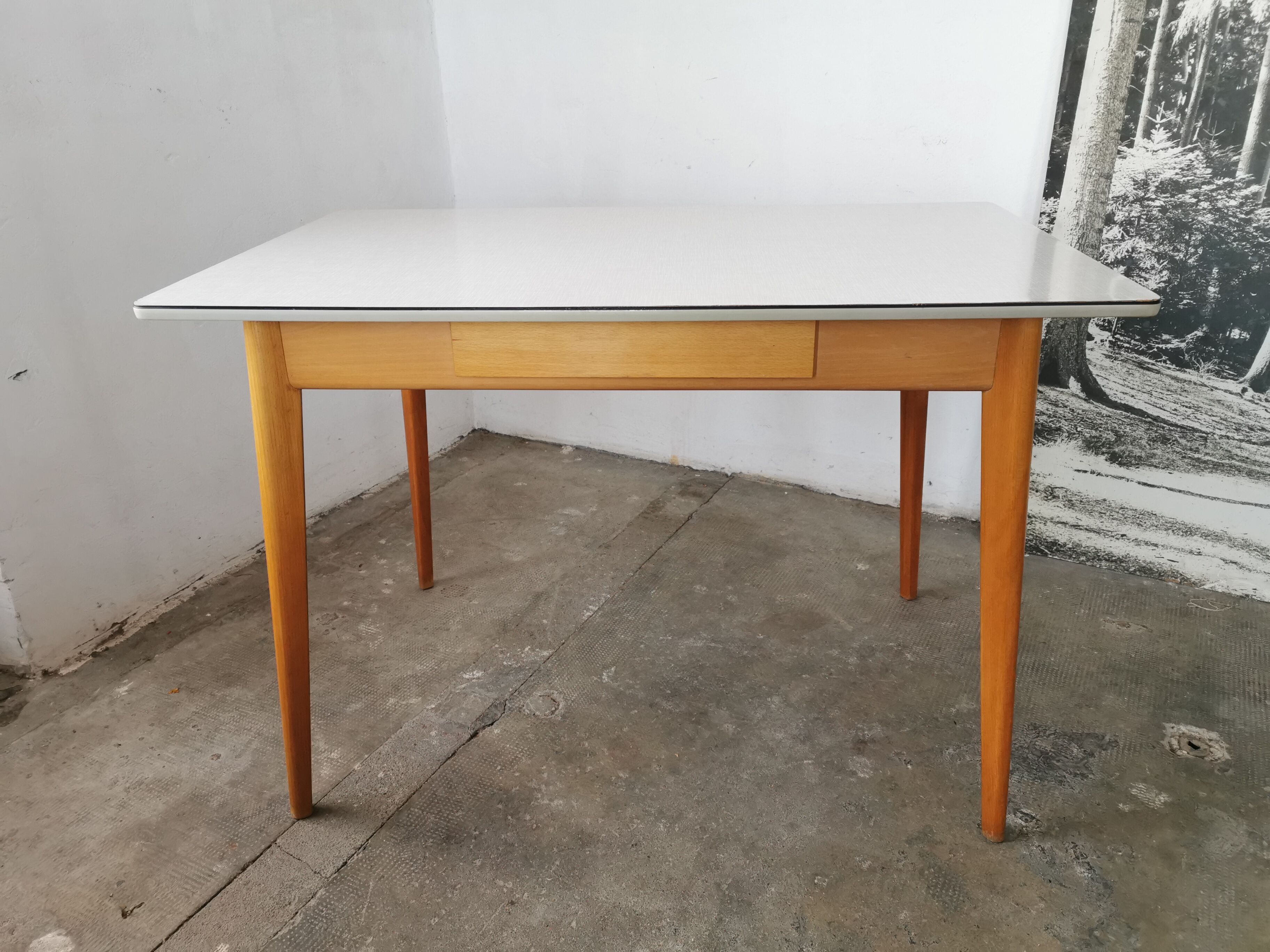 Vintage table in formica and wood, compass leg