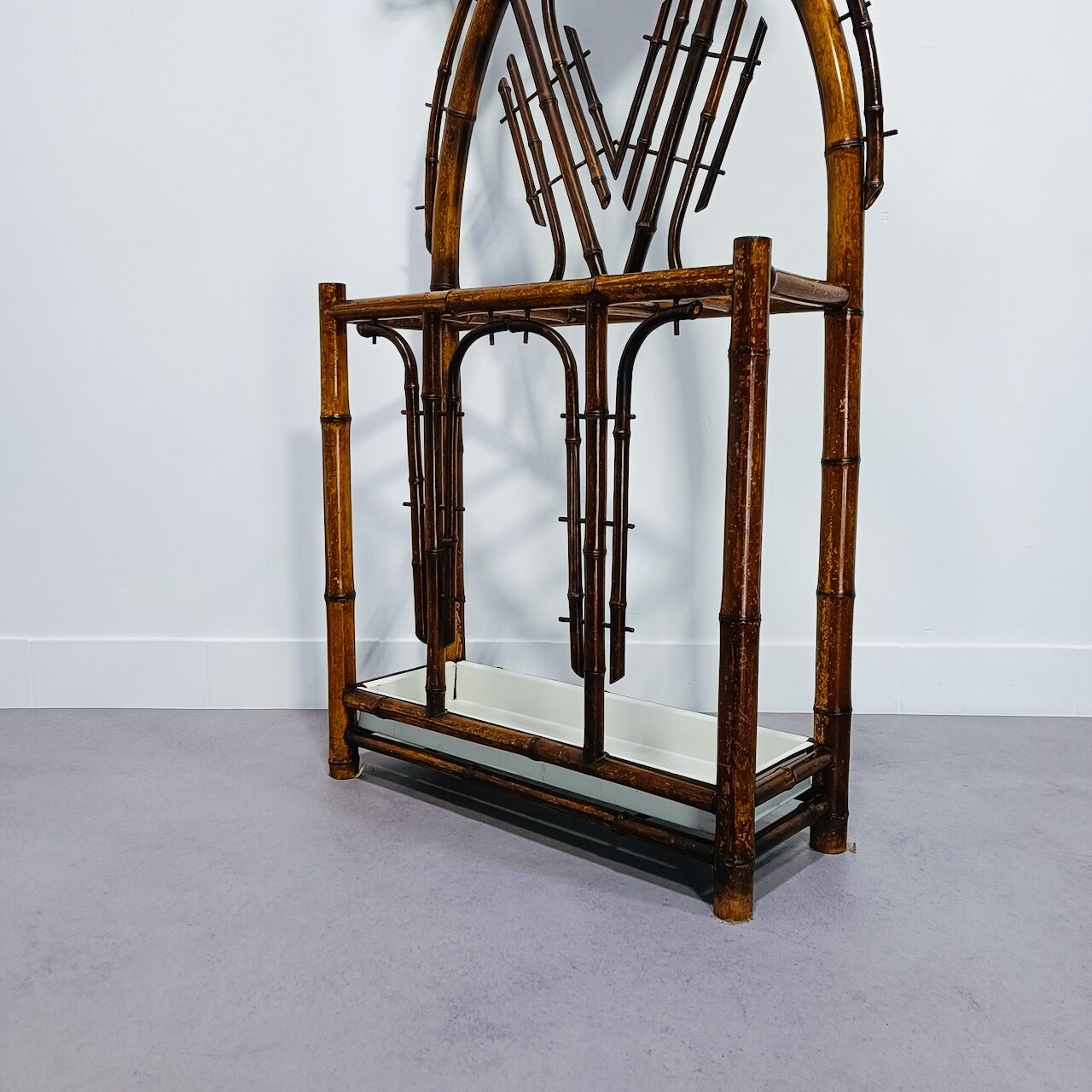 Portemanteau en bambou avec porte-parapluie