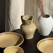 Lot de 2 assiettes creuses en grès liseré brun et marron D21,5