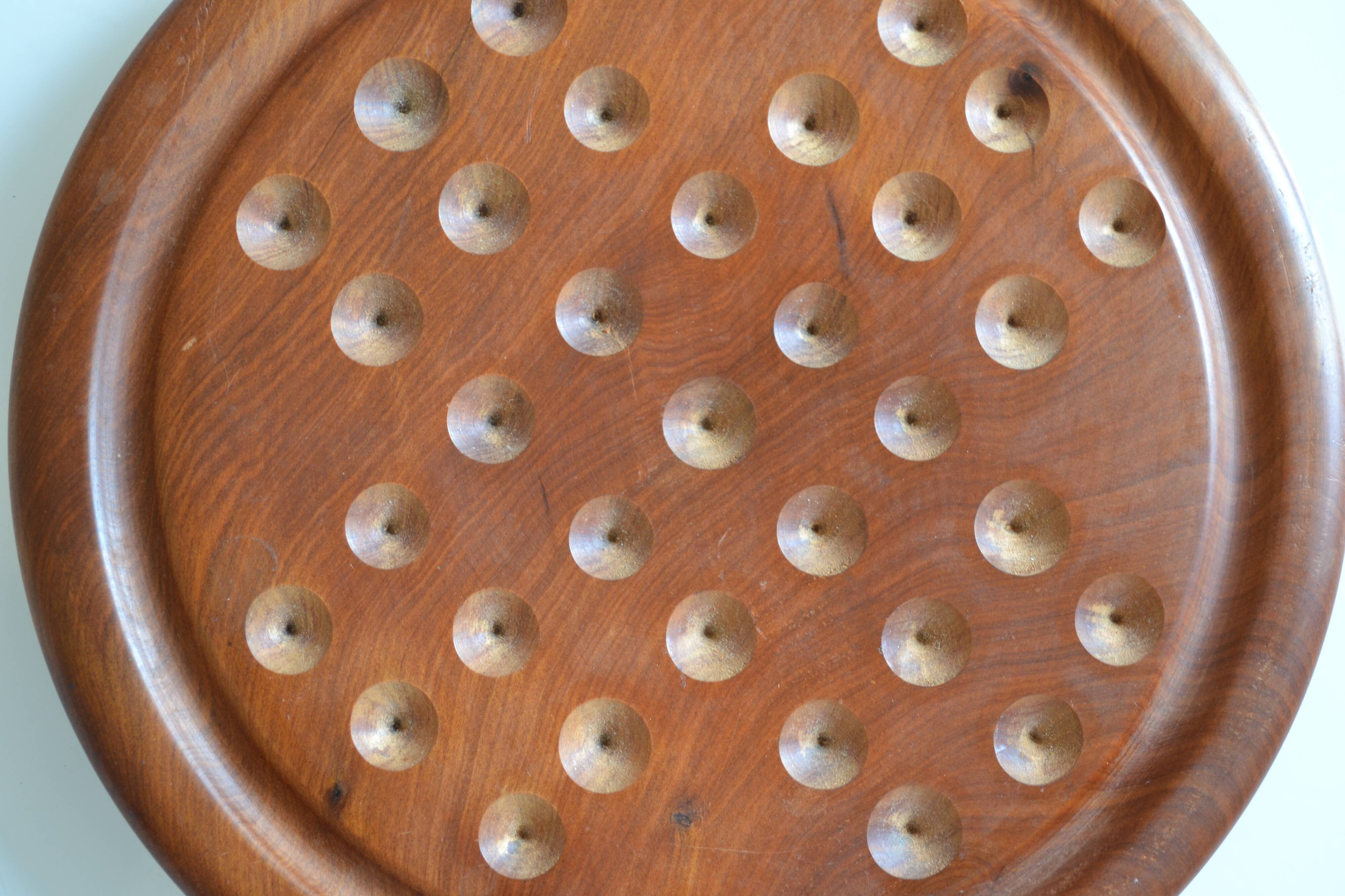 Solitaire game in exotic wood and semi-precious stones