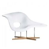 Charles Eames Vitra lounge chair